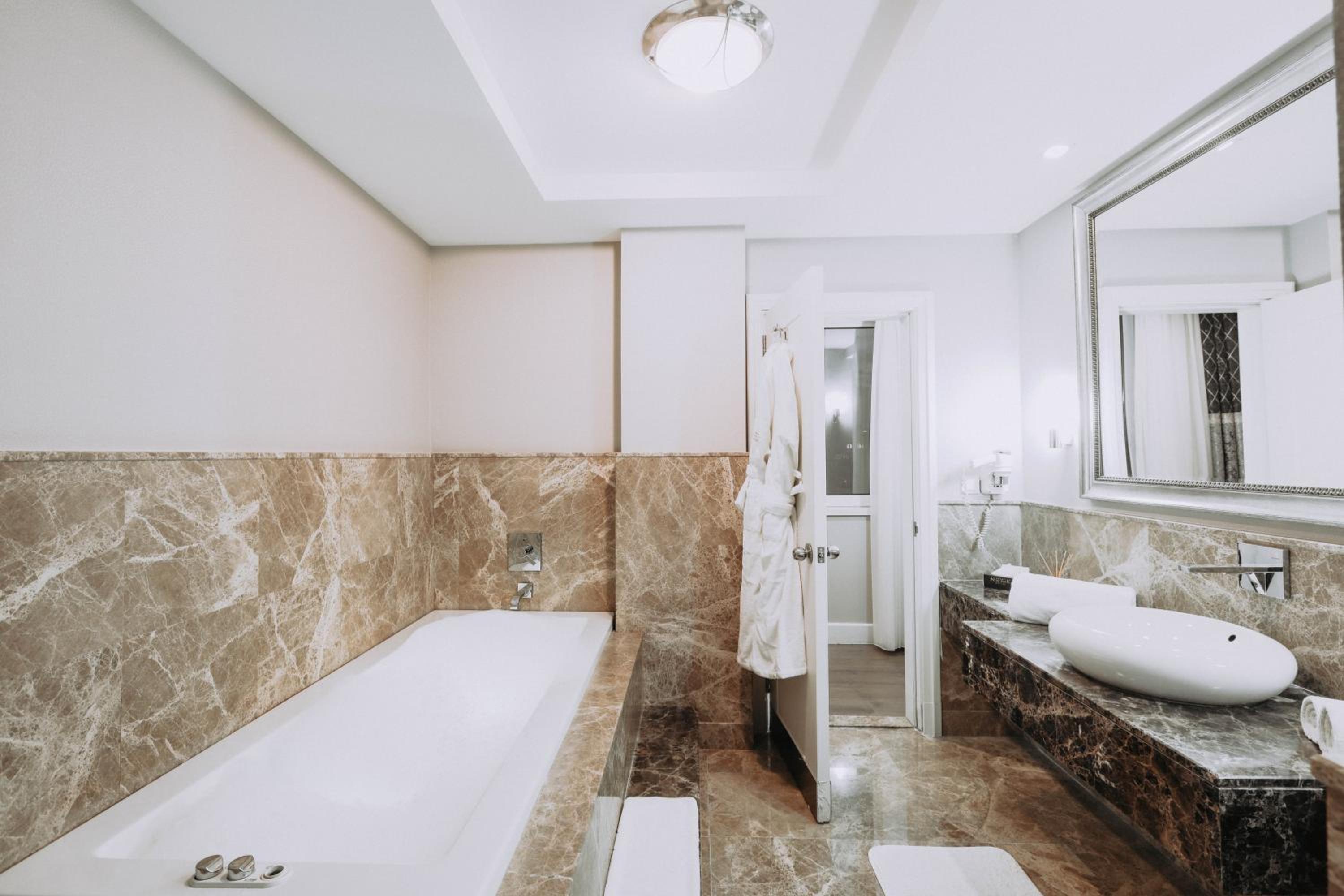 New Park Otel - Image 38