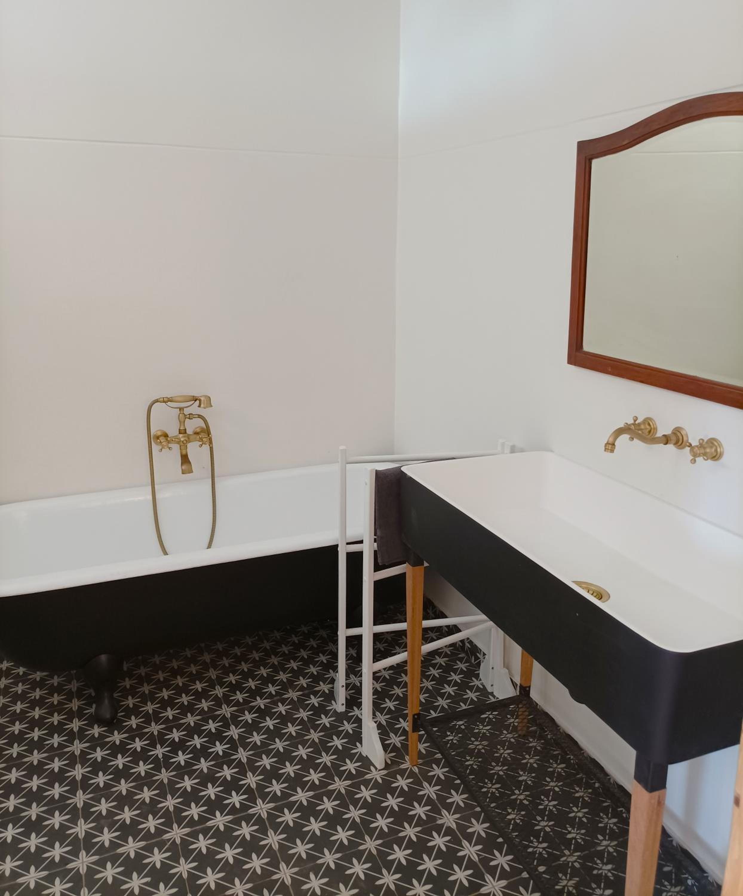 Fishbird Art Deco Villa