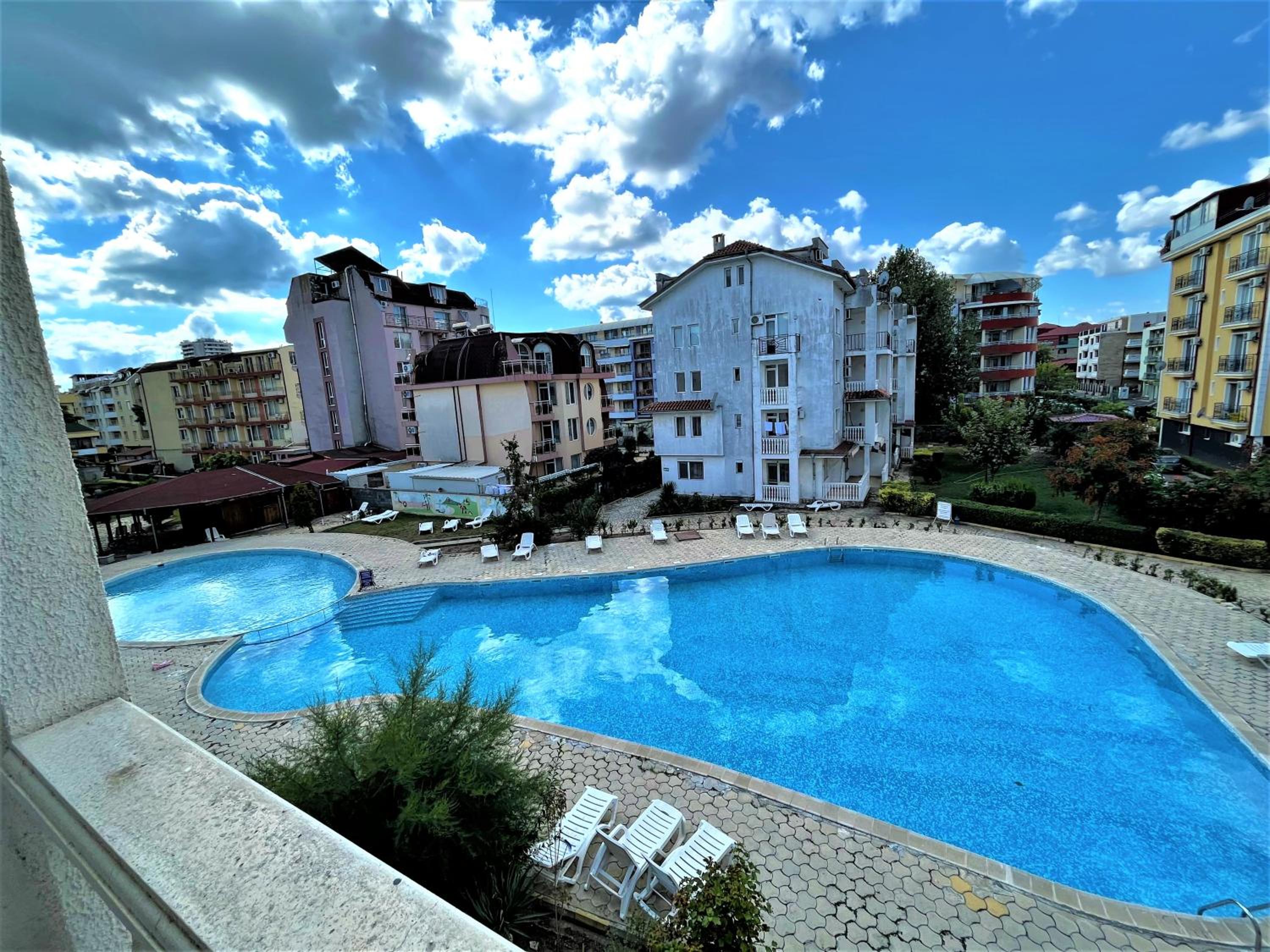 Bravo 5 Holiday Home