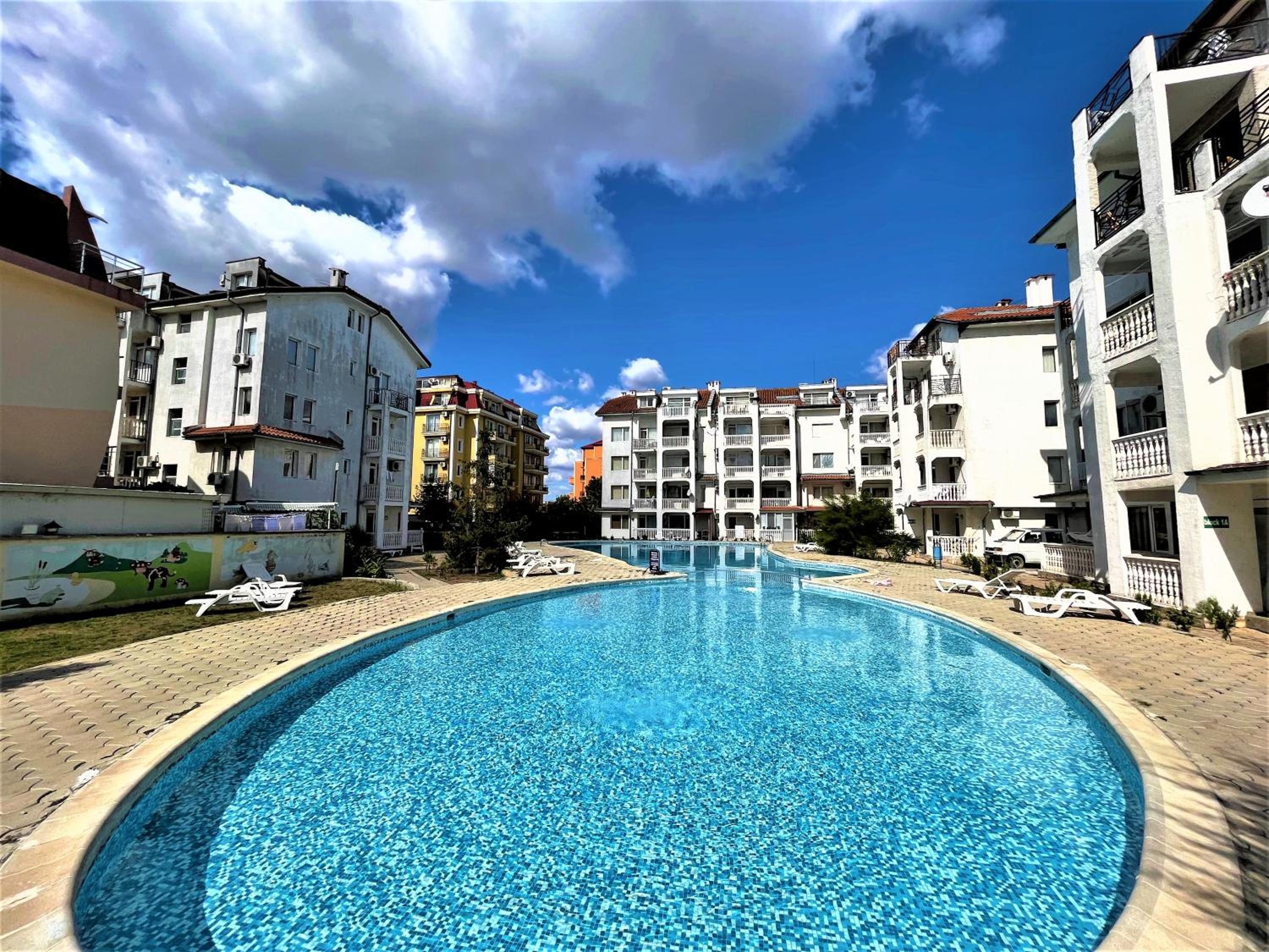 Bravo 5 Holiday Home