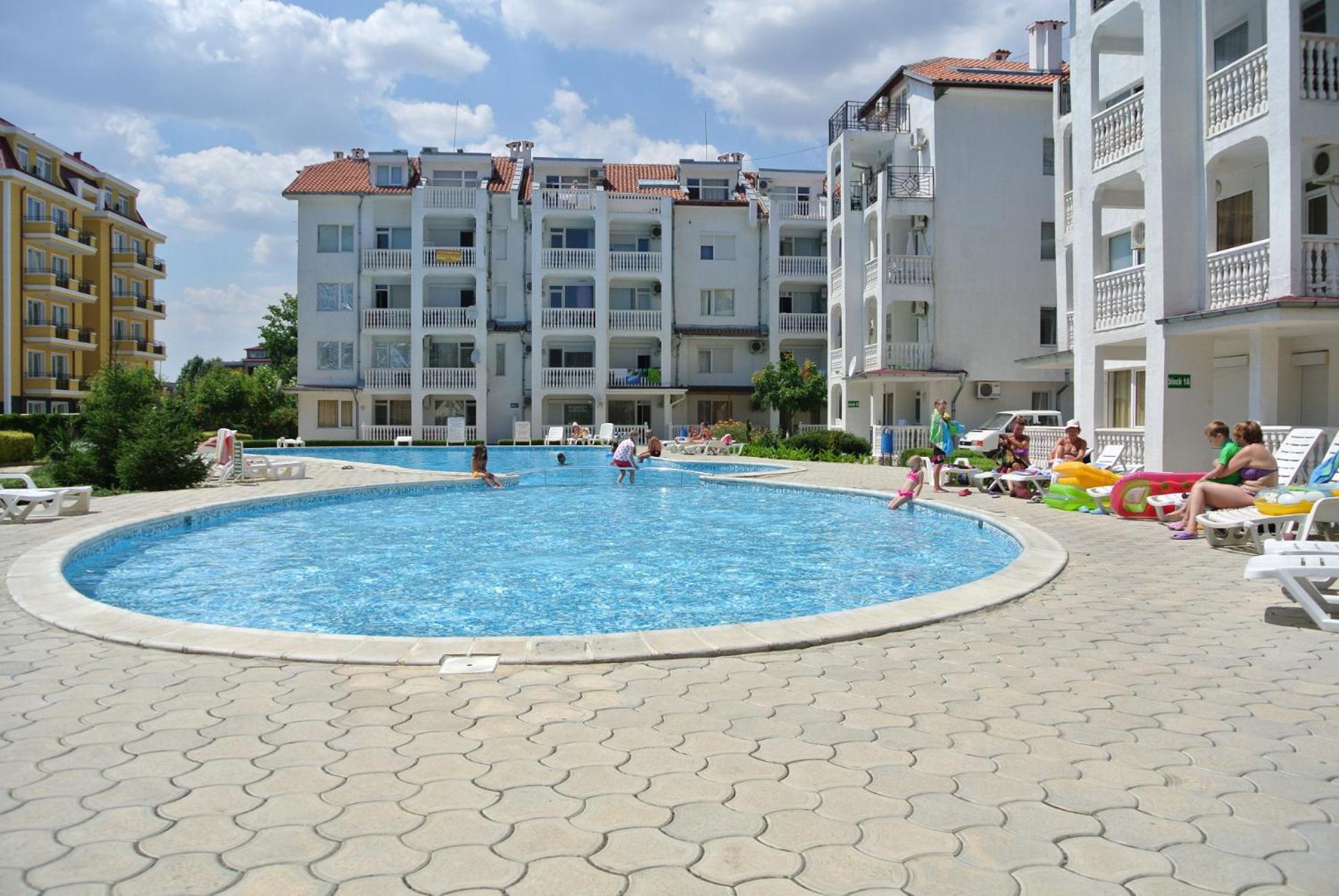 Bravo 5 Holiday Home