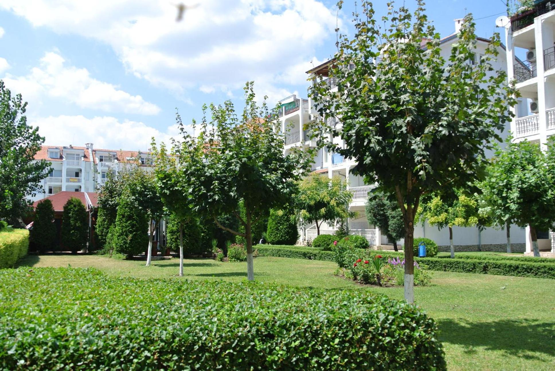 Bravo 5 Holiday Home