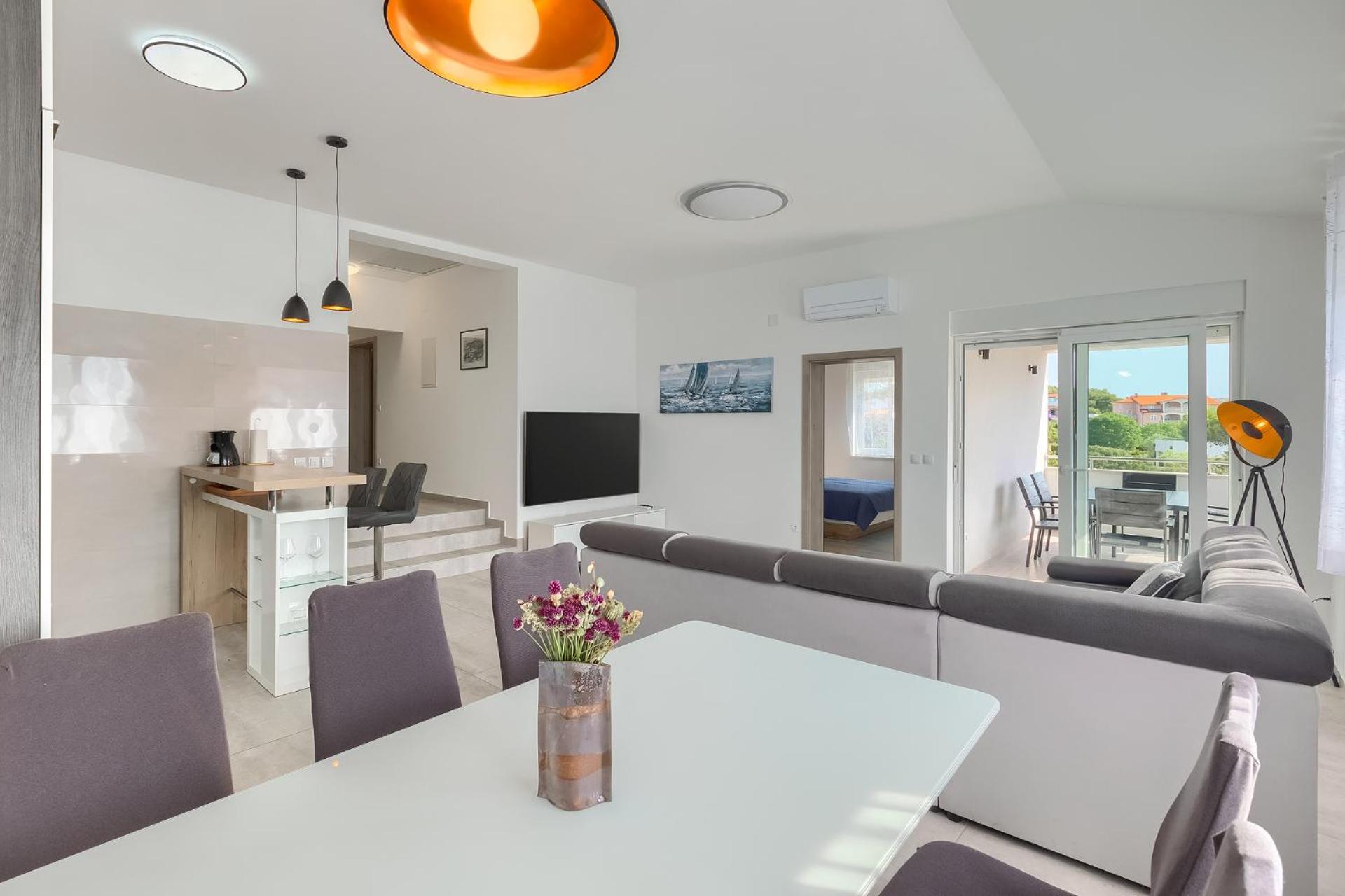 Photo 57