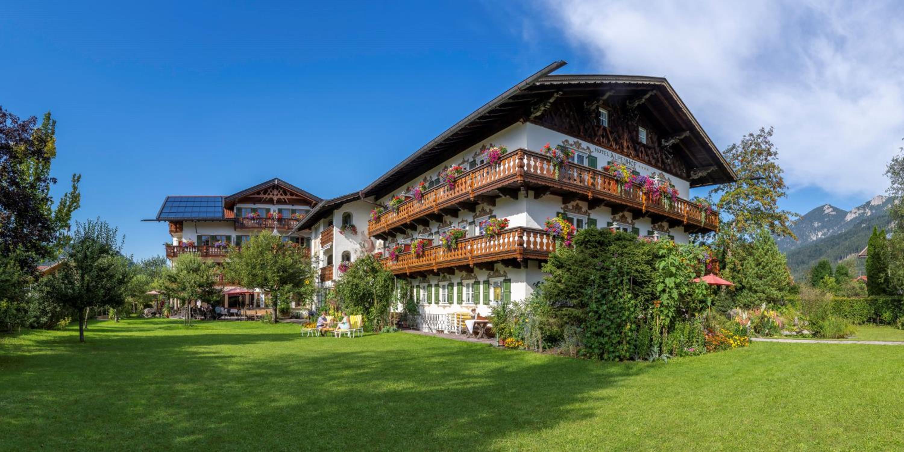 Hotel Alpenhof Krün - Image 1