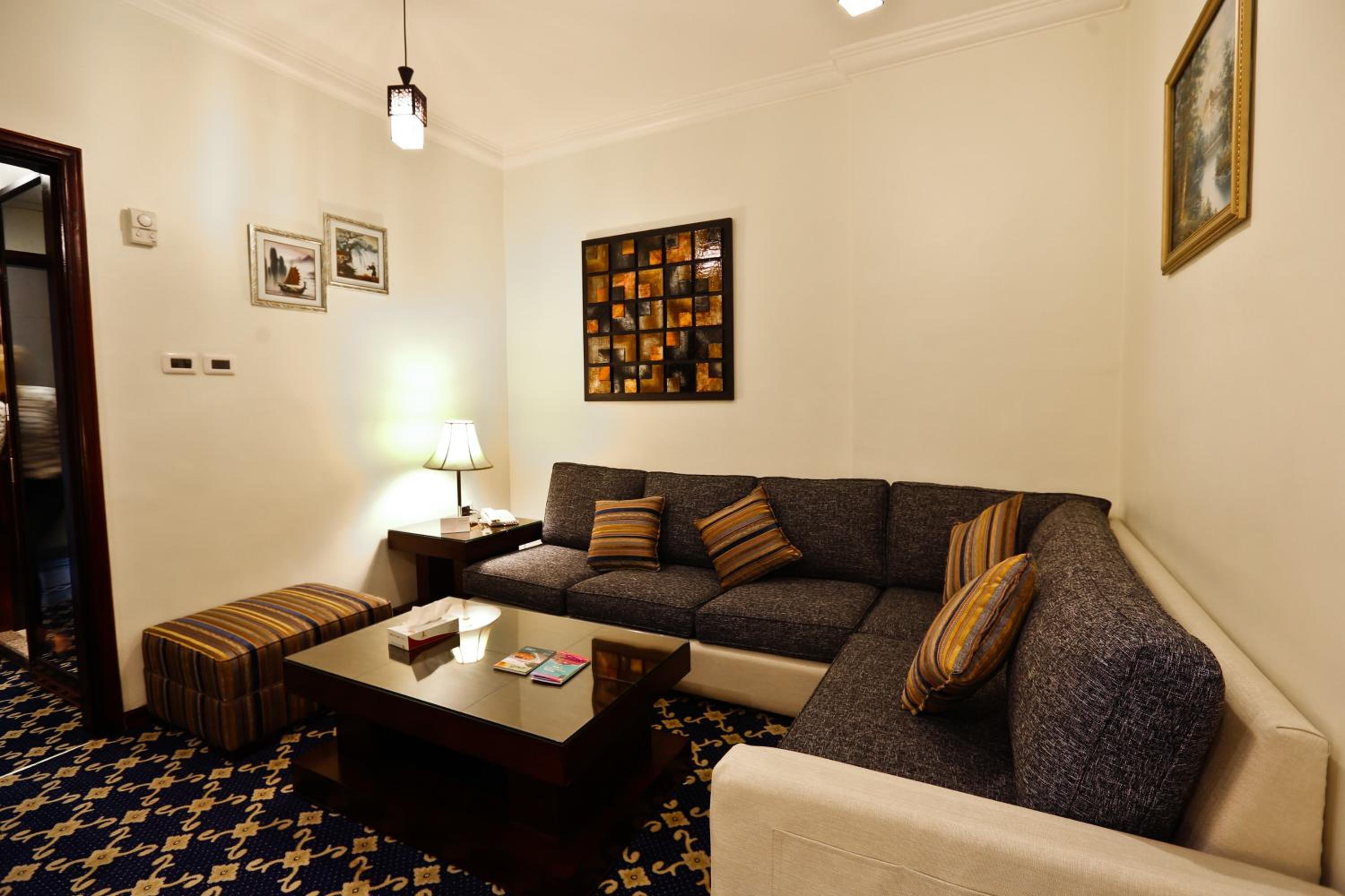 Al Thuraya Hotel