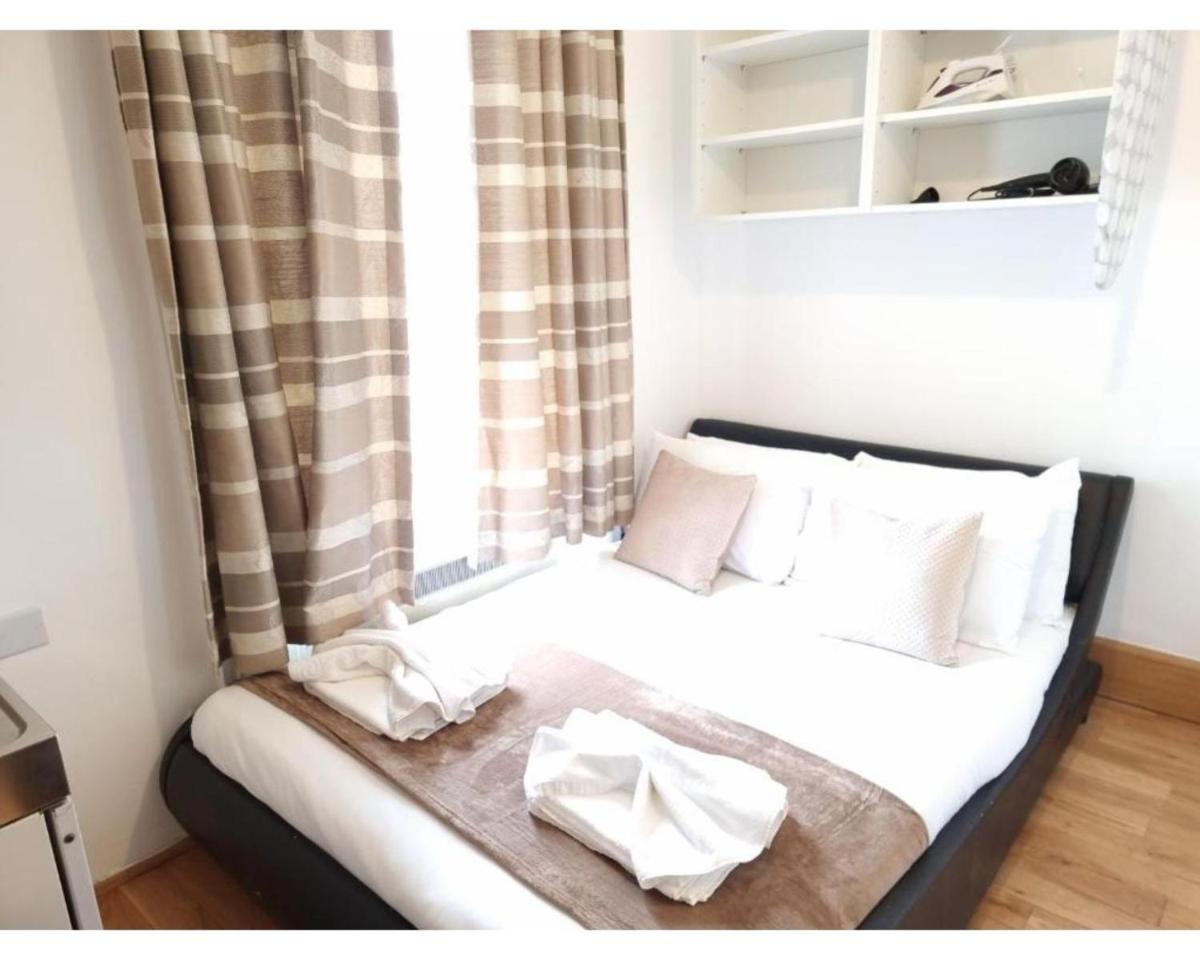 80 Inverness Terrace