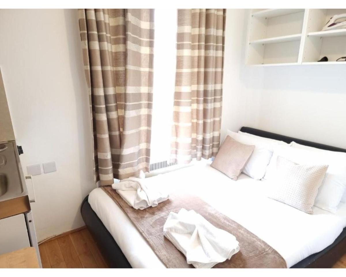 80 Inverness Terrace