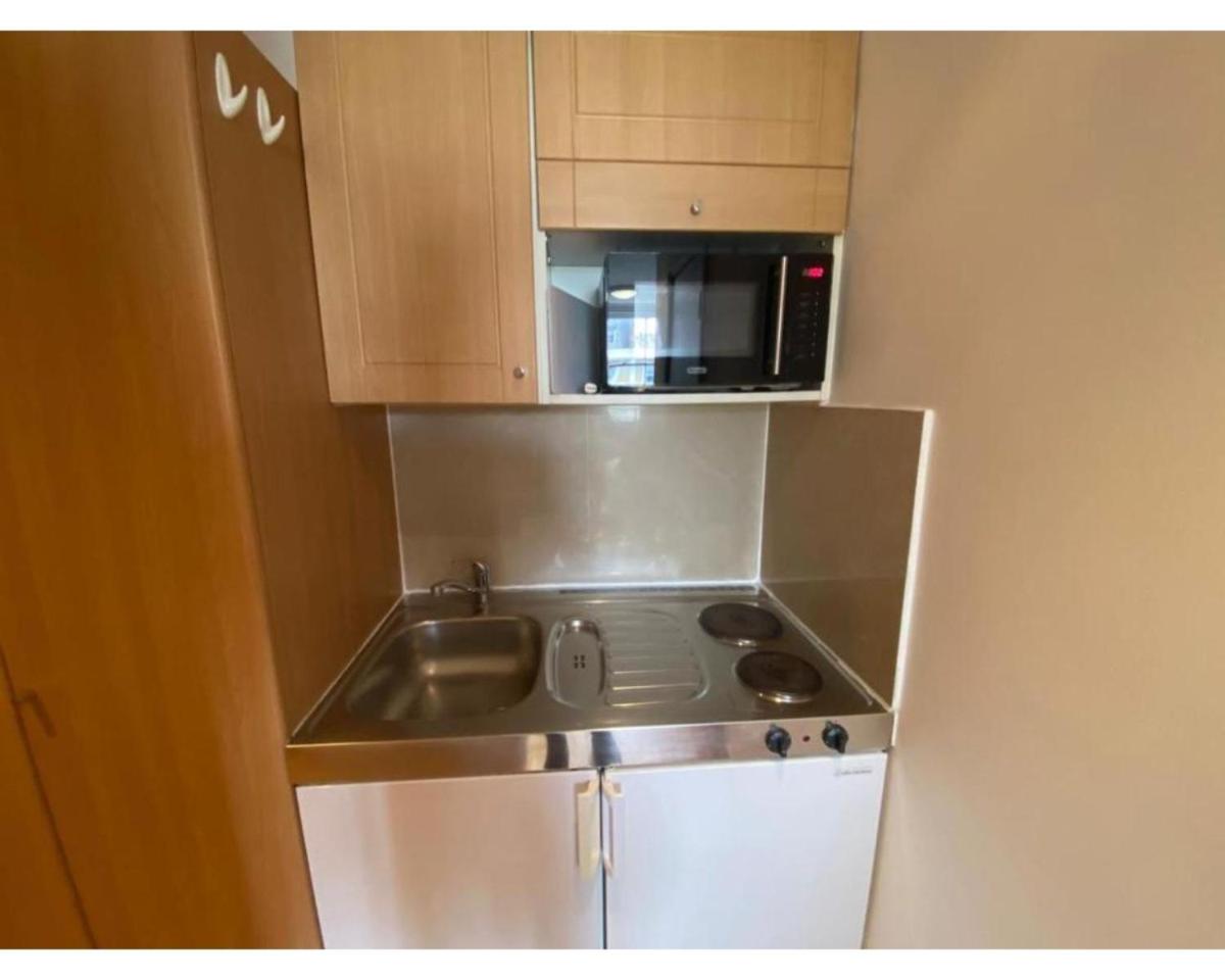 80 Inverness Terrace