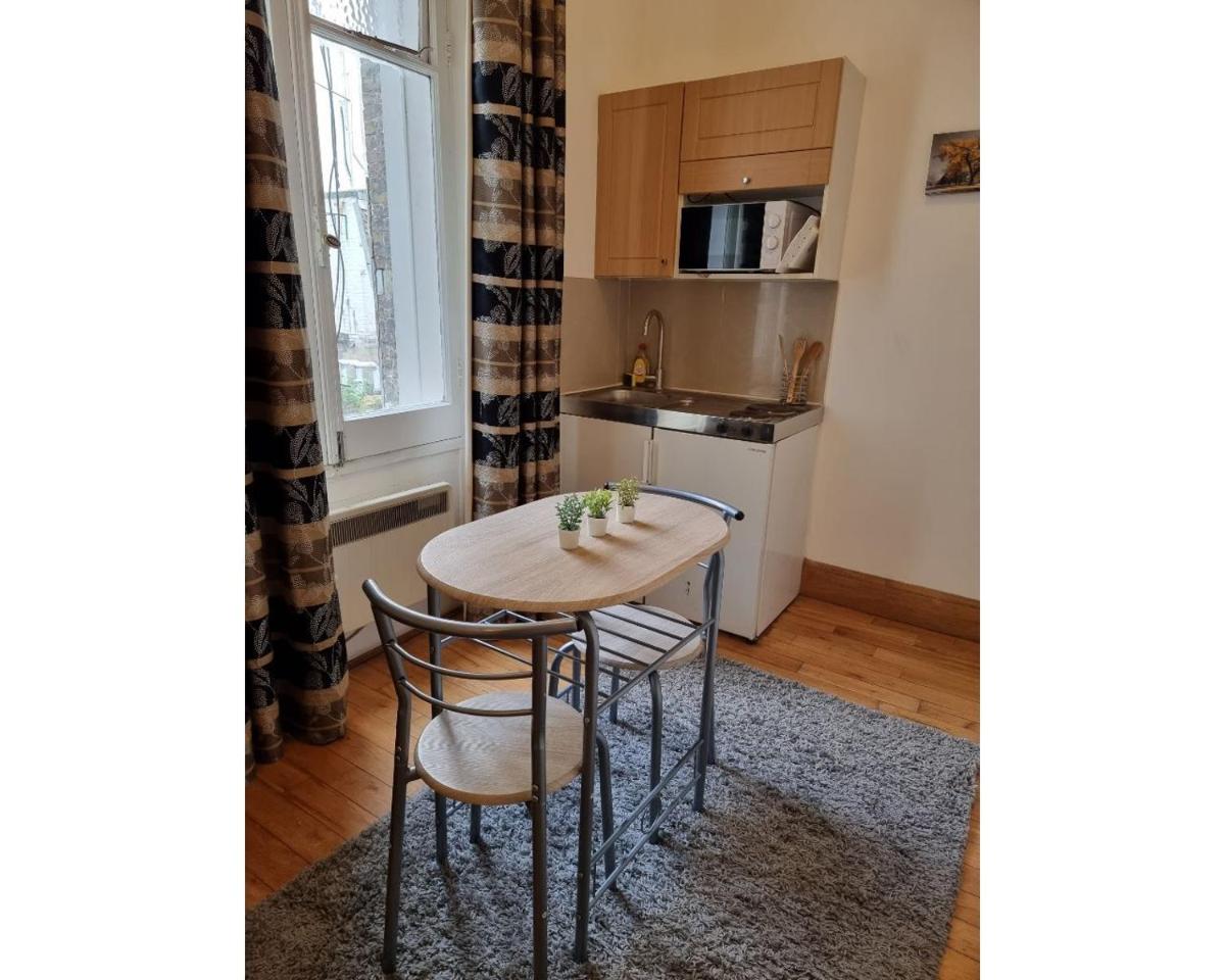 80 Inverness Terrace