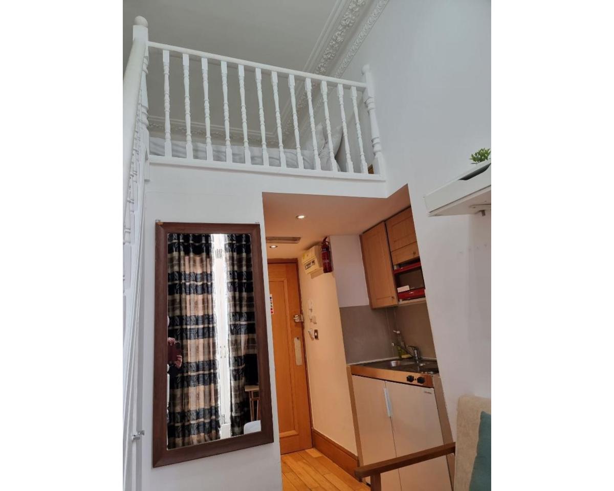 80 Inverness Terrace