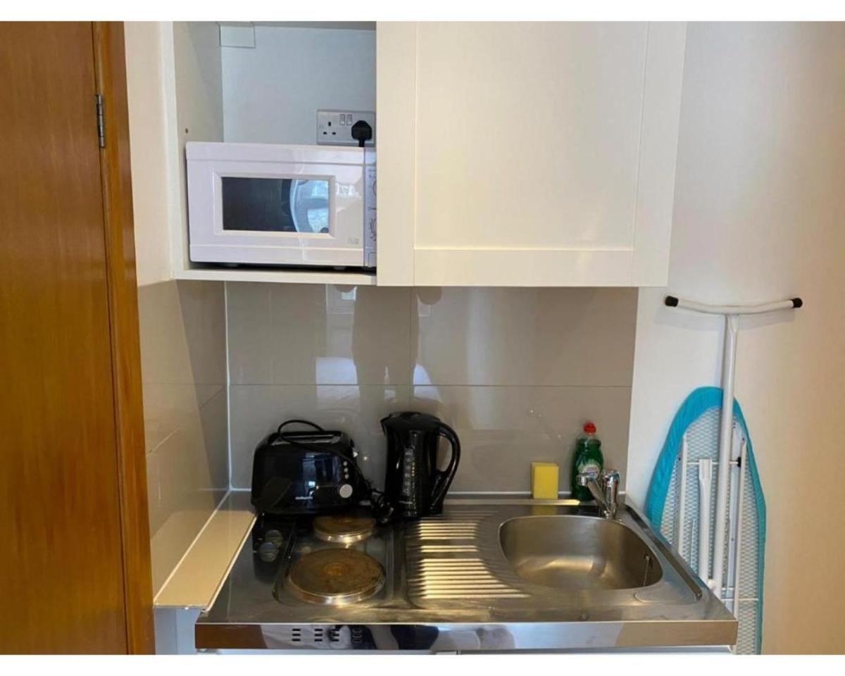 80 Inverness Terrace