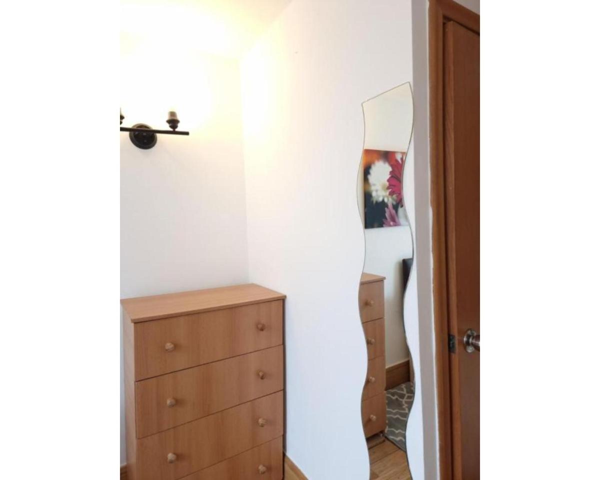 80 Inverness Terrace