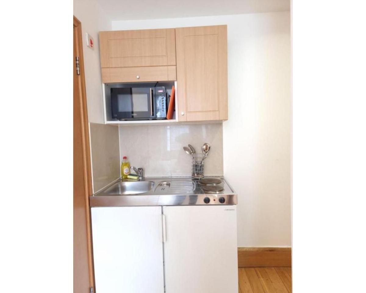 80 Inverness Terrace