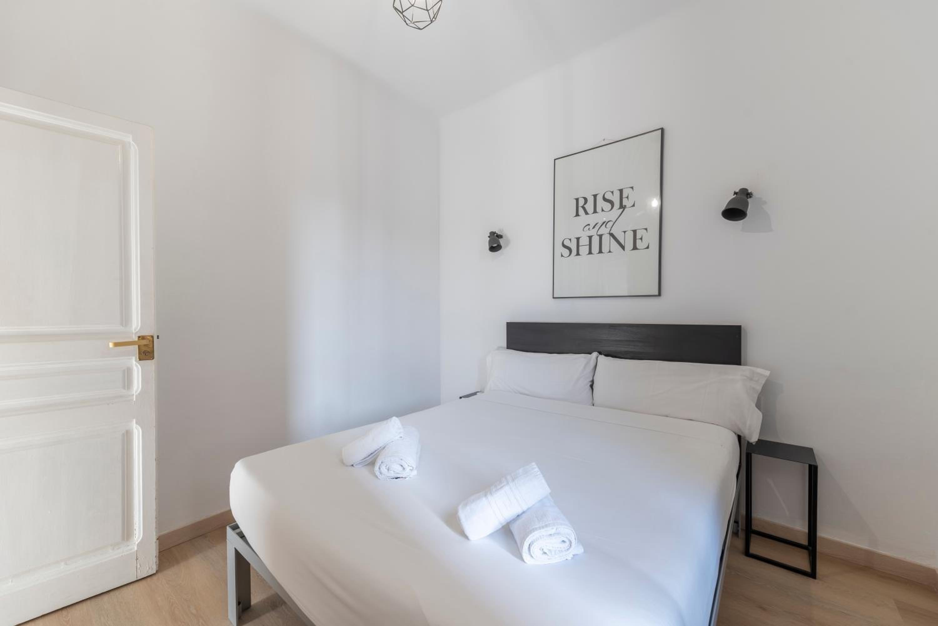 Centric Gracia Apartments