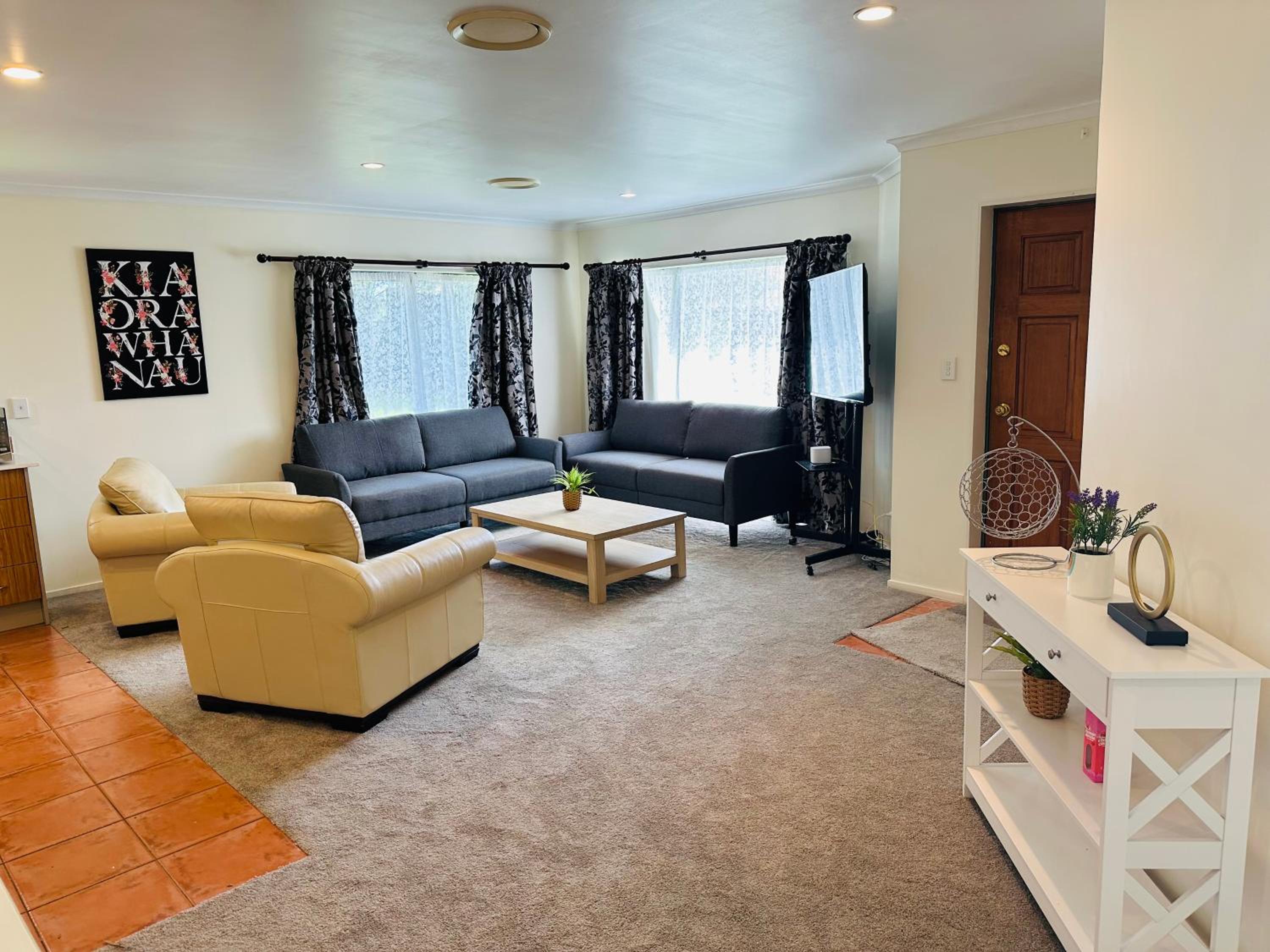 Luxury stay near airport view 2