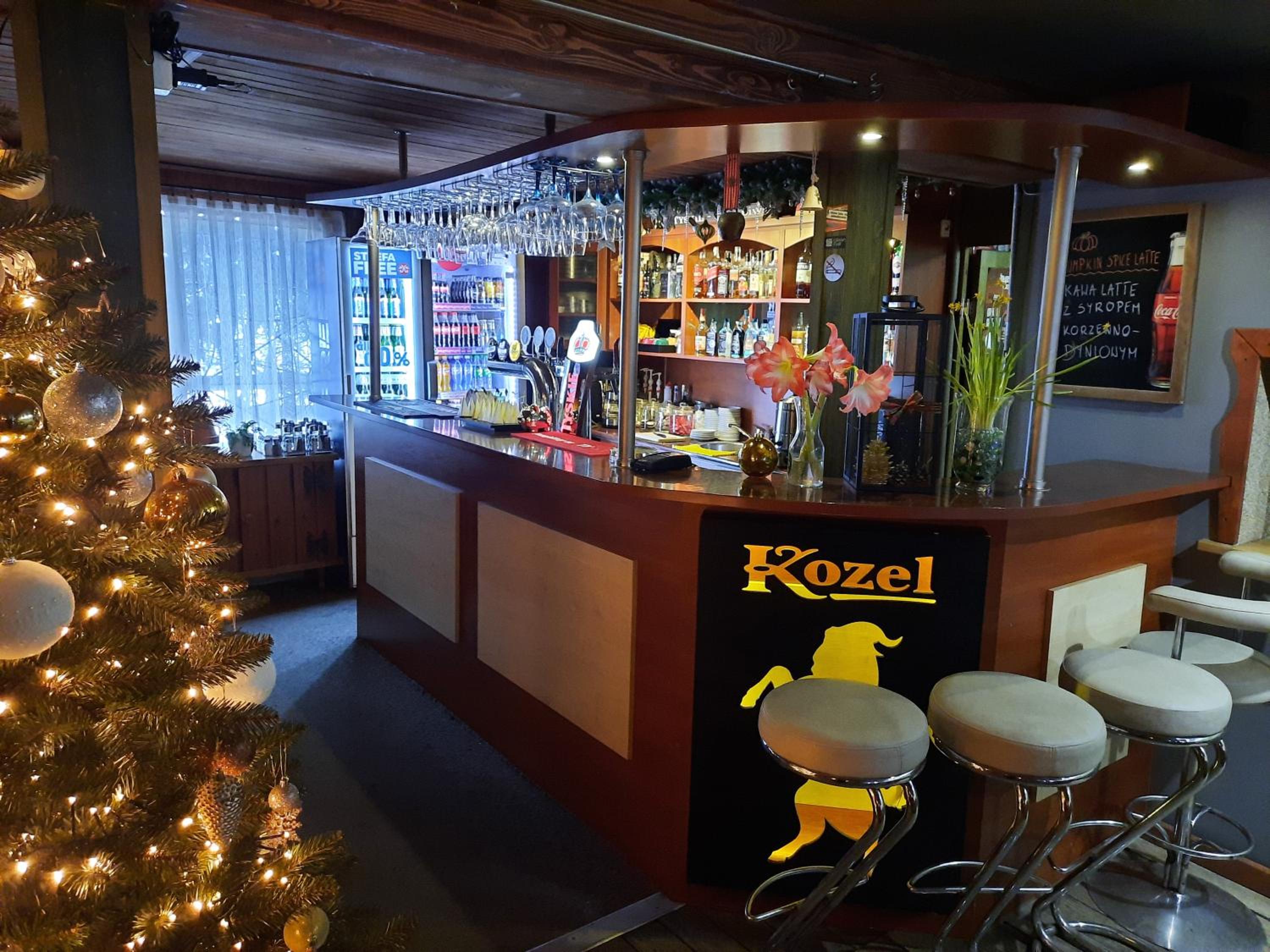 bar