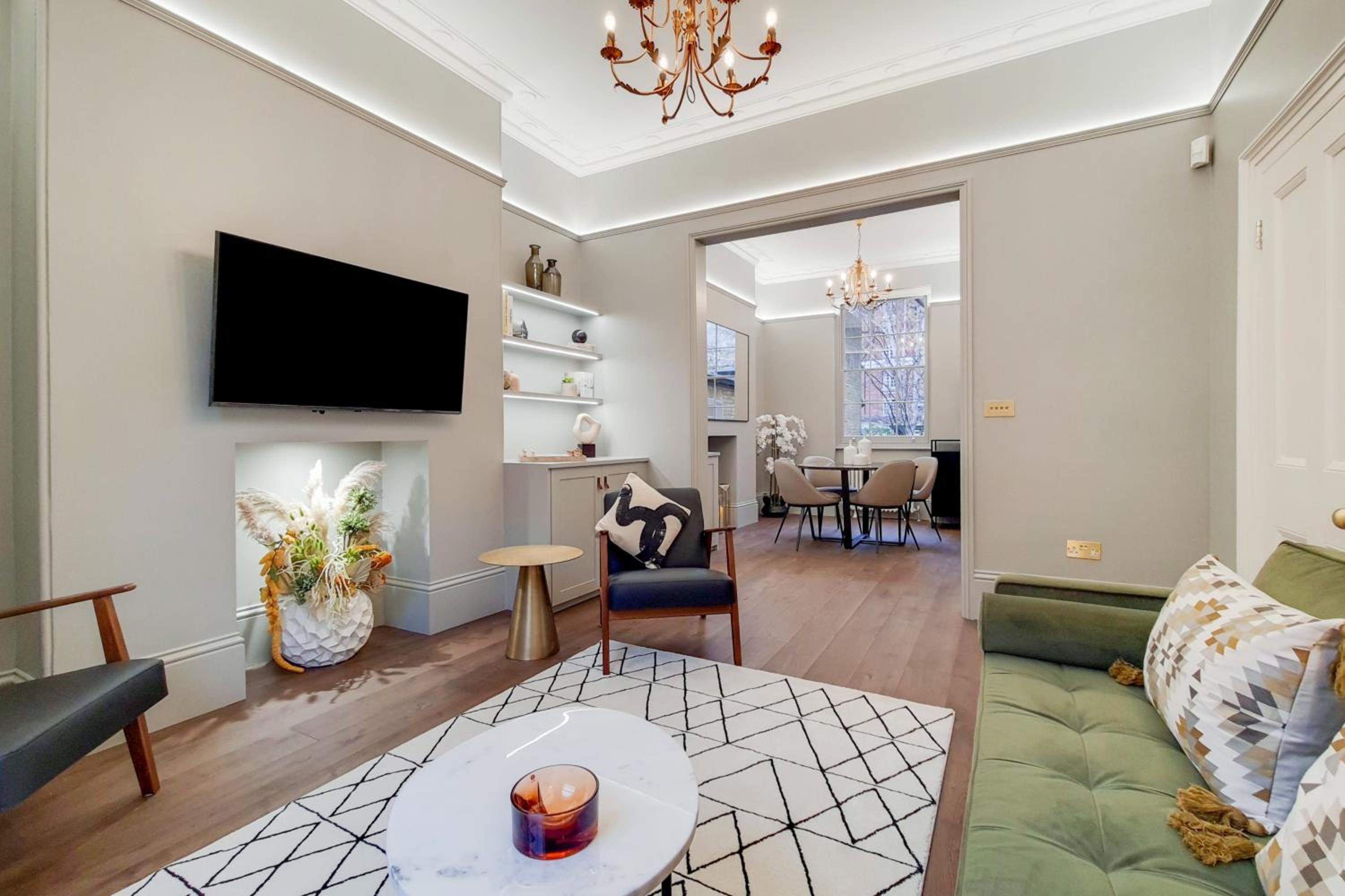 The Argyle Collection near Kings Cross St Pancras - by Short Stories London