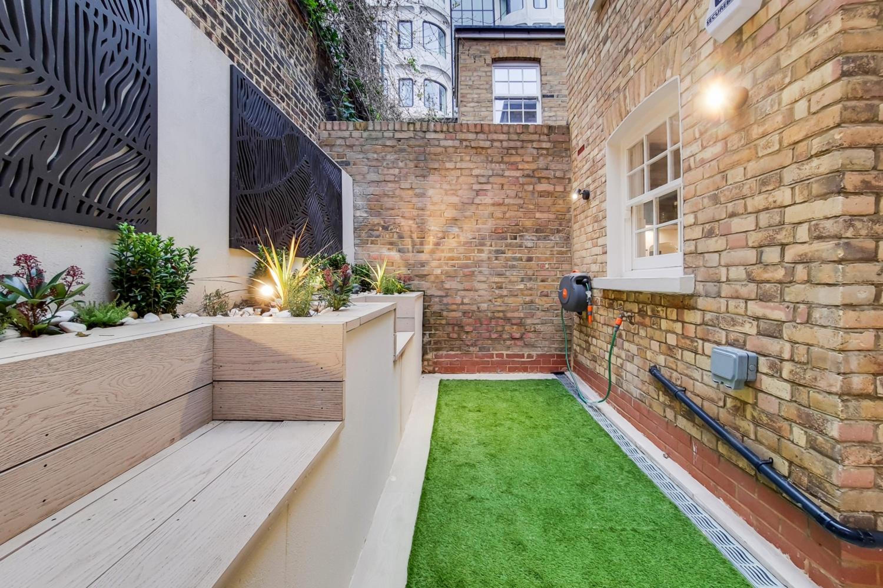 The Argyle Collection near Kings Cross St Pancras - by Short Stories London