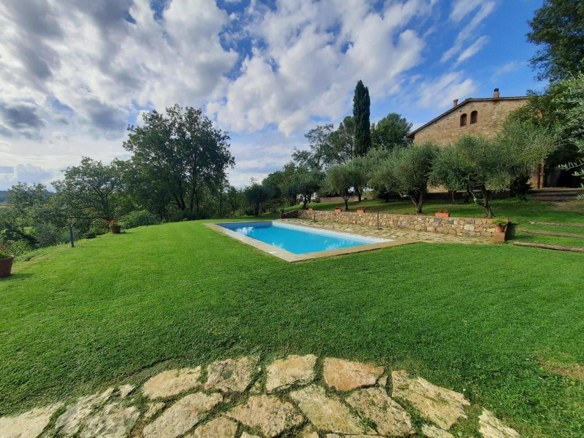 GuestHost - Charming Cottage with Pool & Parking view 4