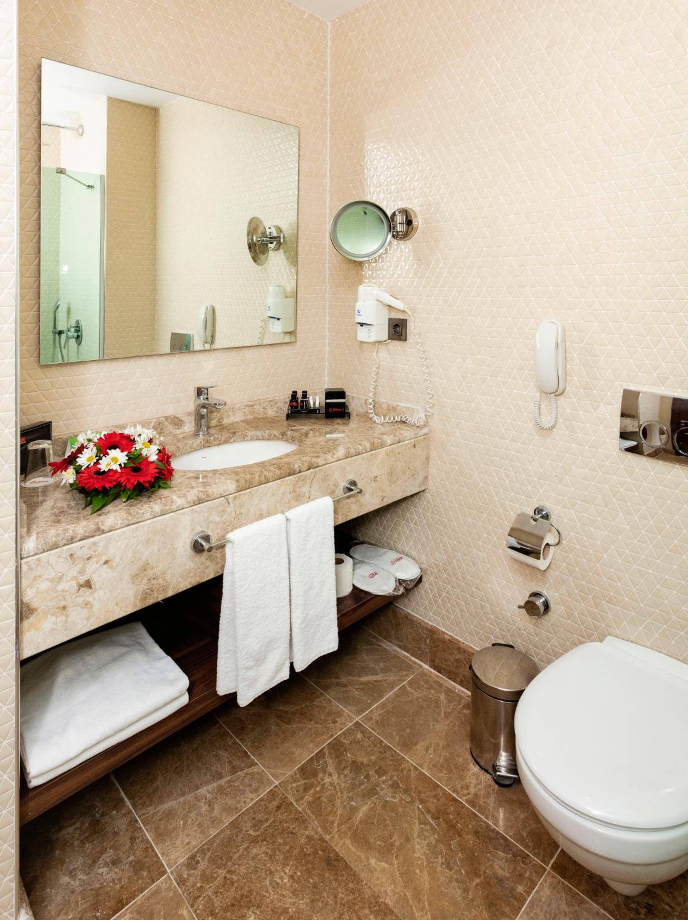 Grand Makel Hotel Topkapi - Image 40