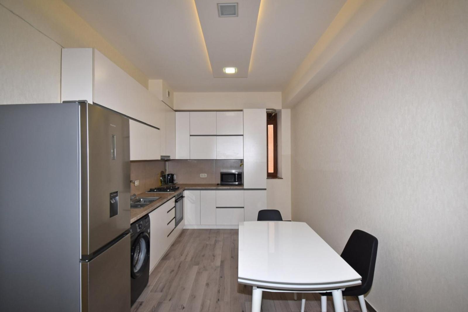 Prime Apartment 2 Bedrooms(115sq m) Buzand Street,New Building