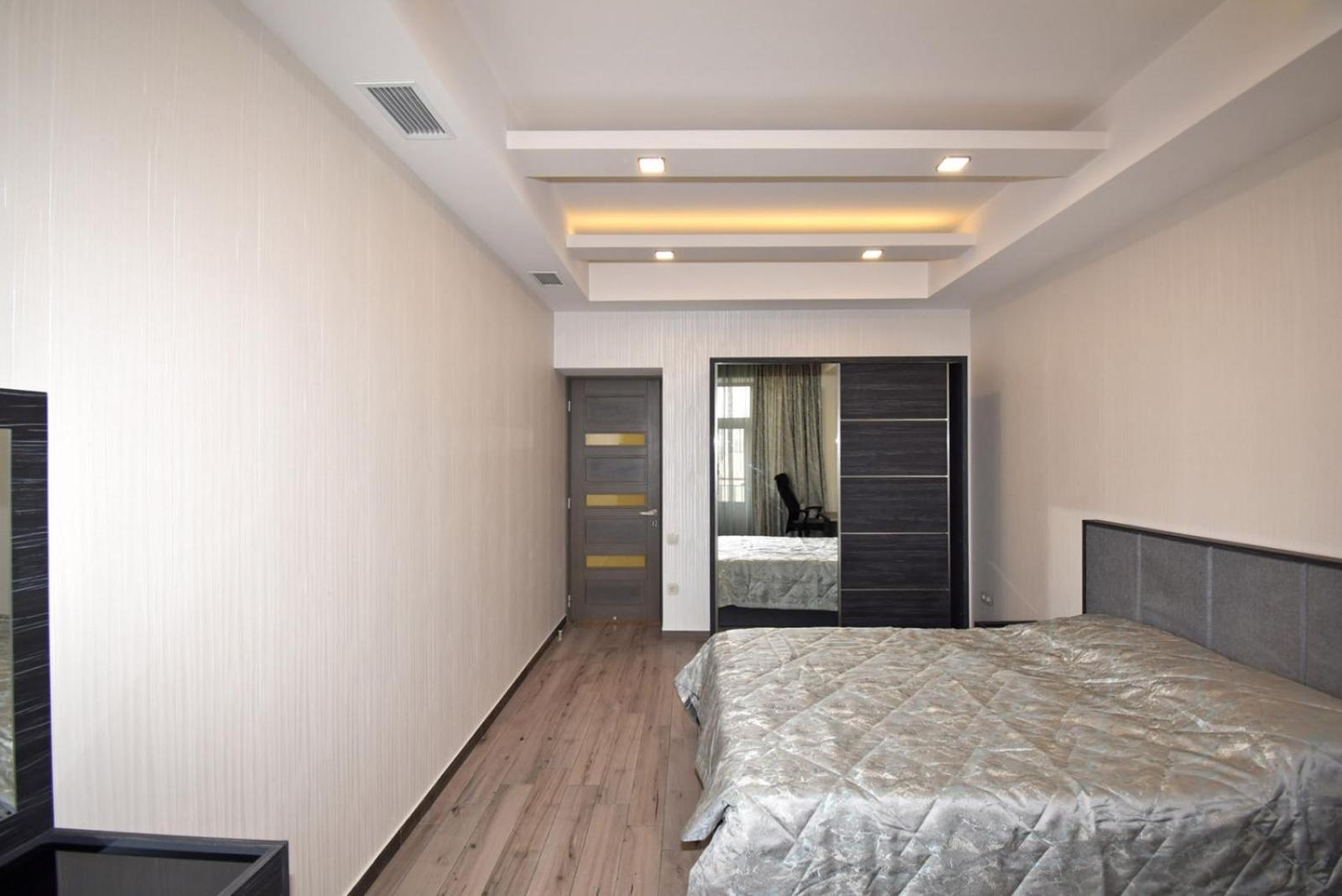 Prime Apartment 2 Bedrooms(115sq m) Buzand Street,New Building