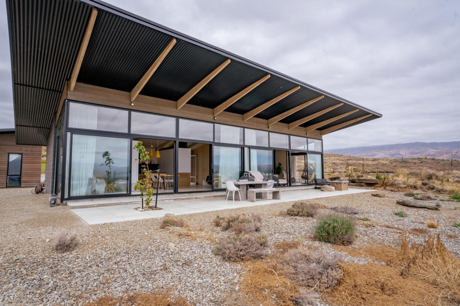 Bridge Hill Beauty - Alexandra Holiday Home