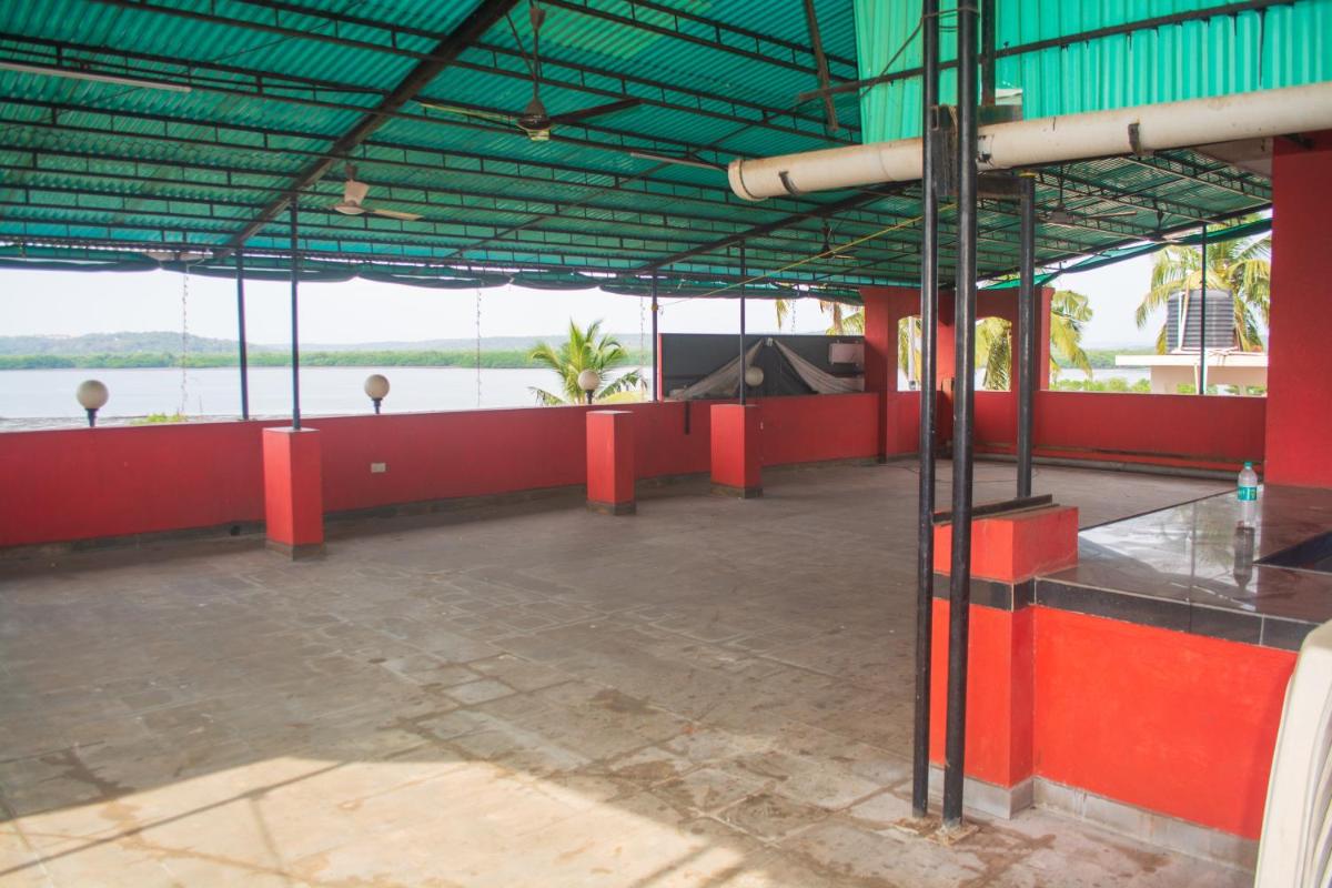outdoor BBQ area