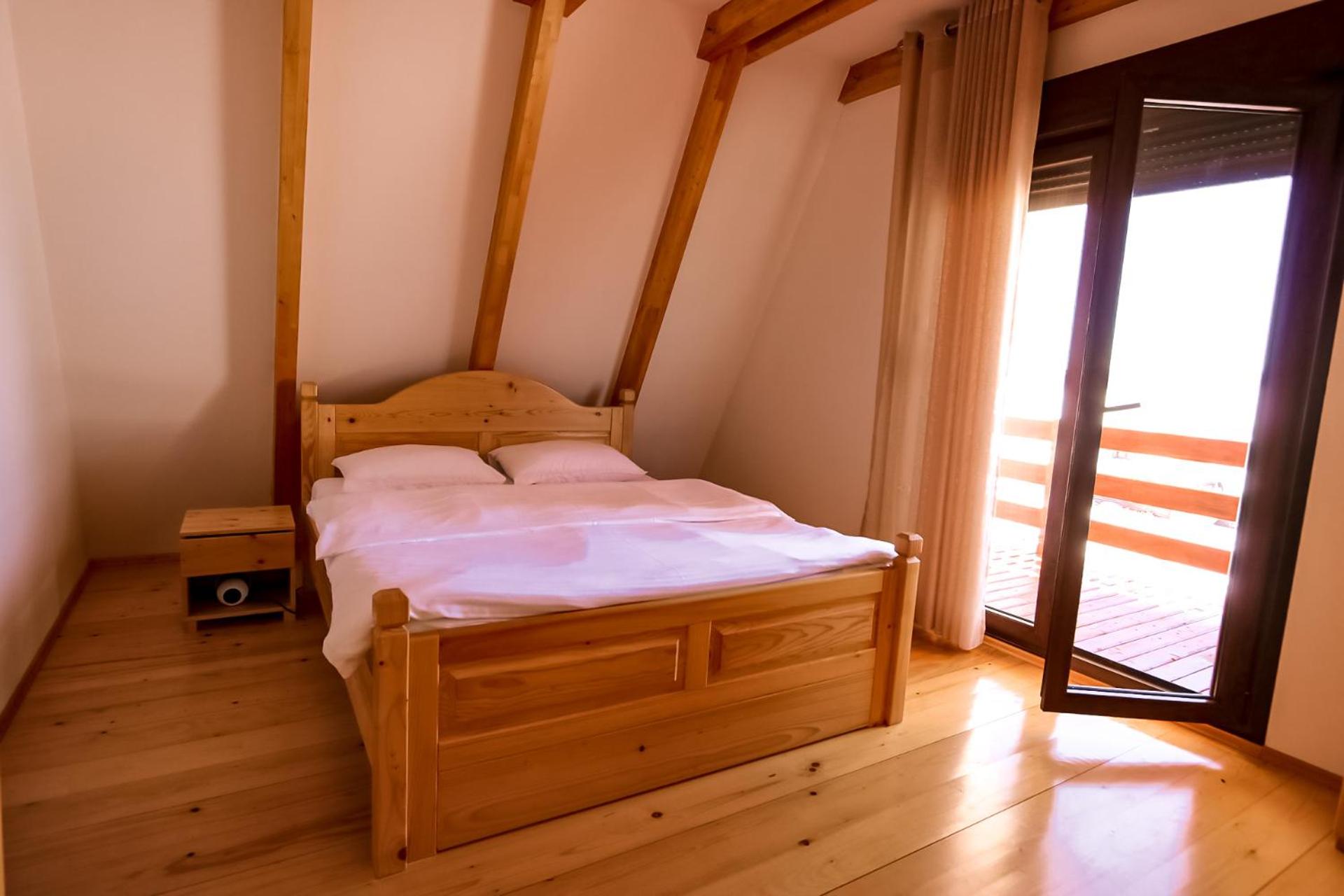 HILL VIEW Chalets view 5