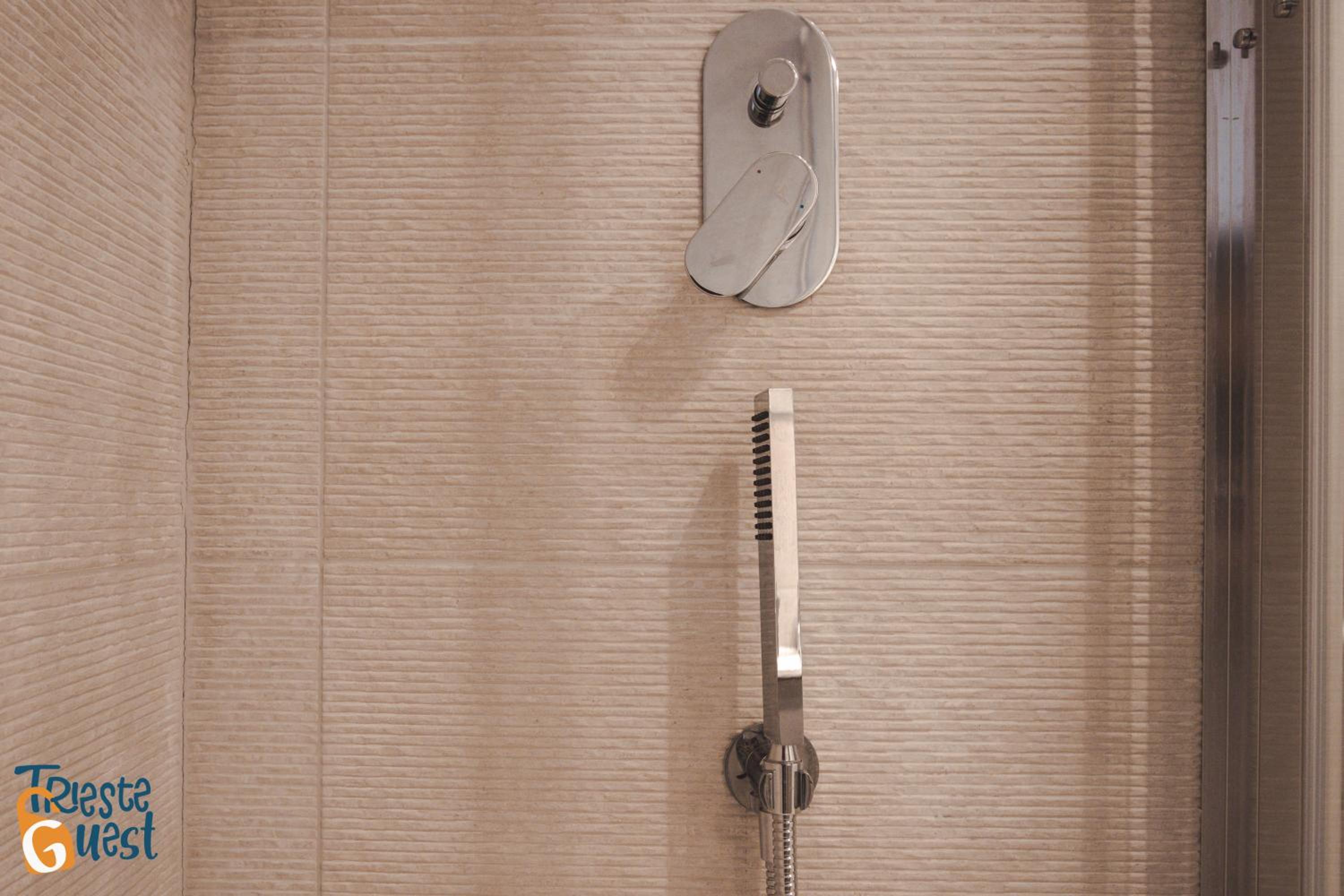 Michael&Renate - Stylish studio photo 4