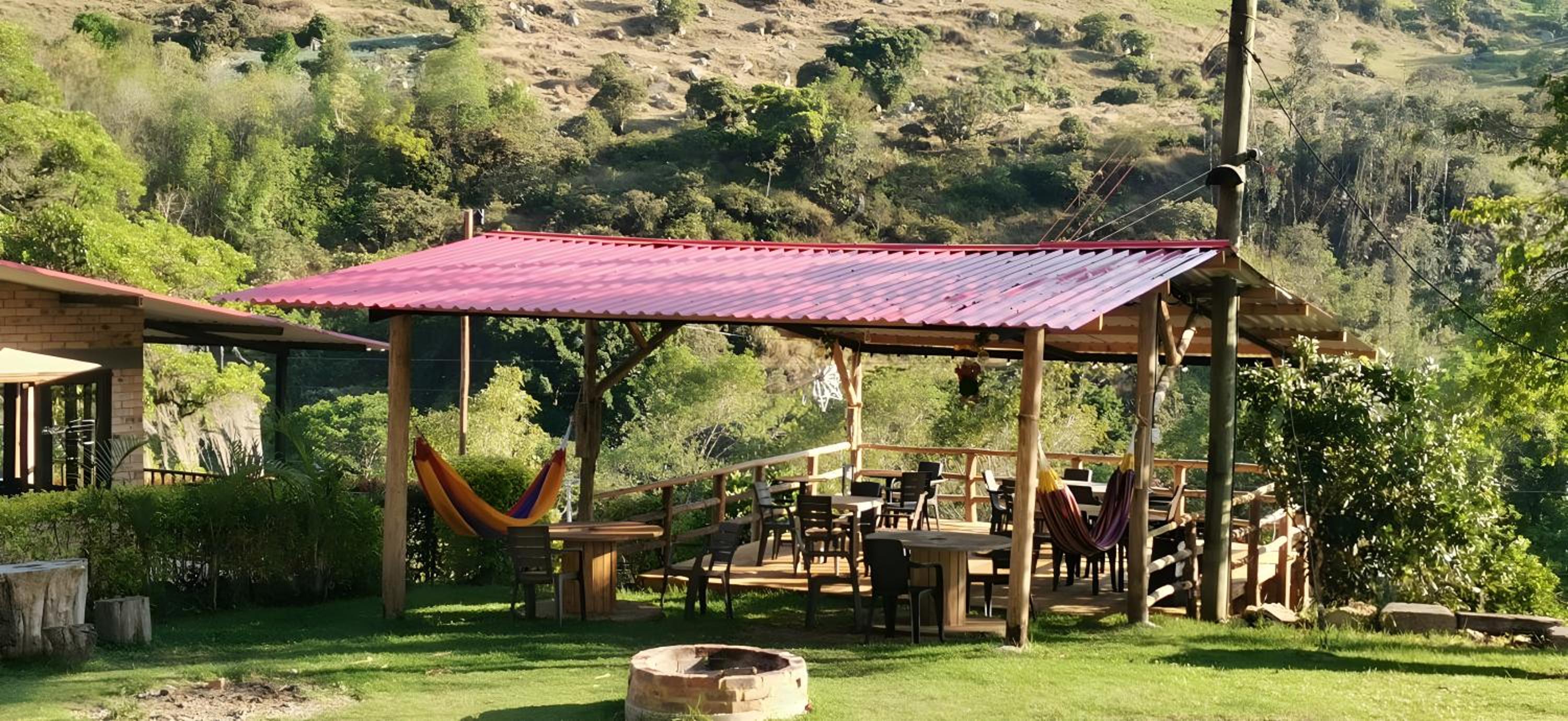 Hotel Campestre Rocas Del Paraíso