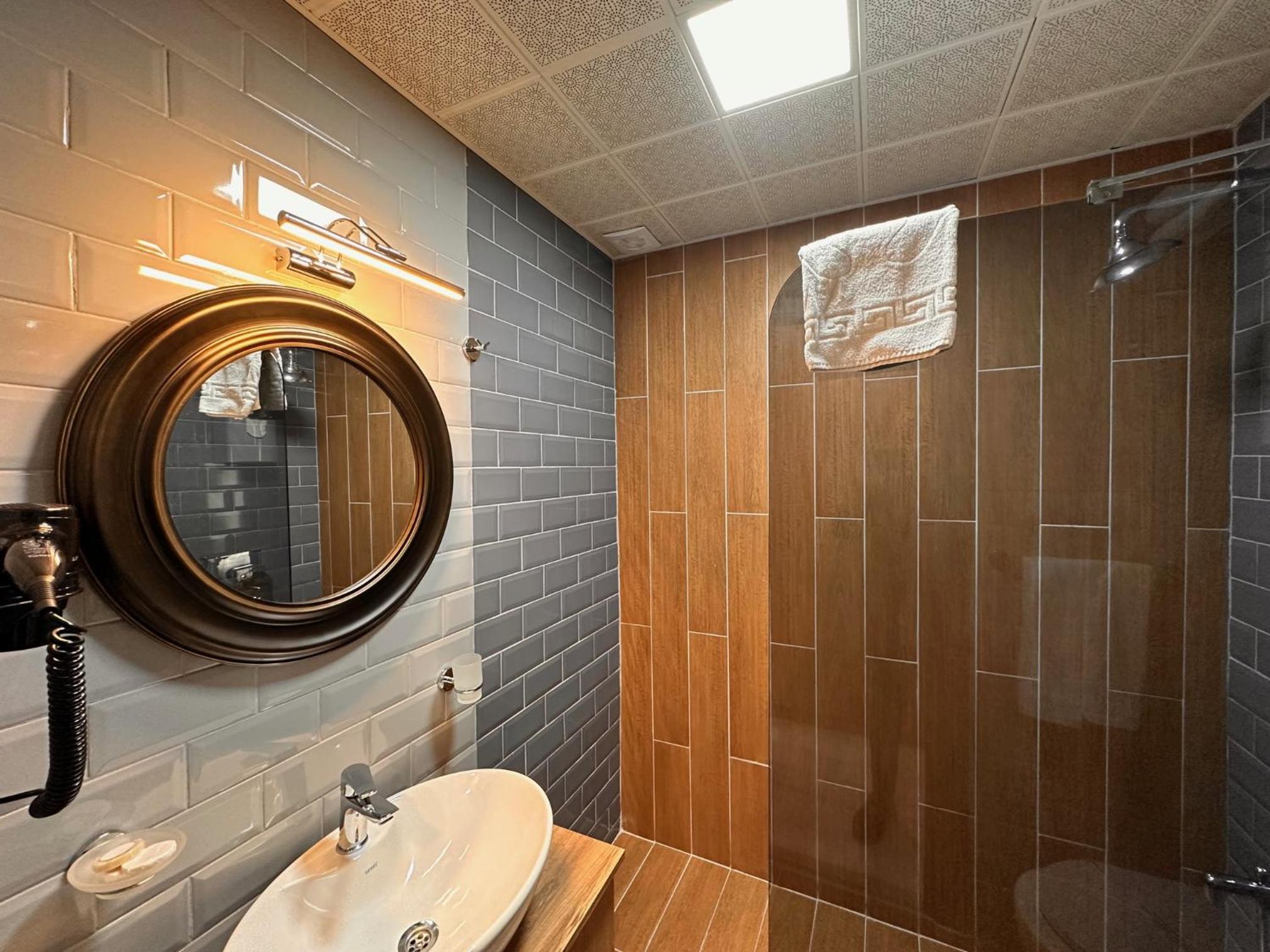 KA Hotel & Suites - Image 13