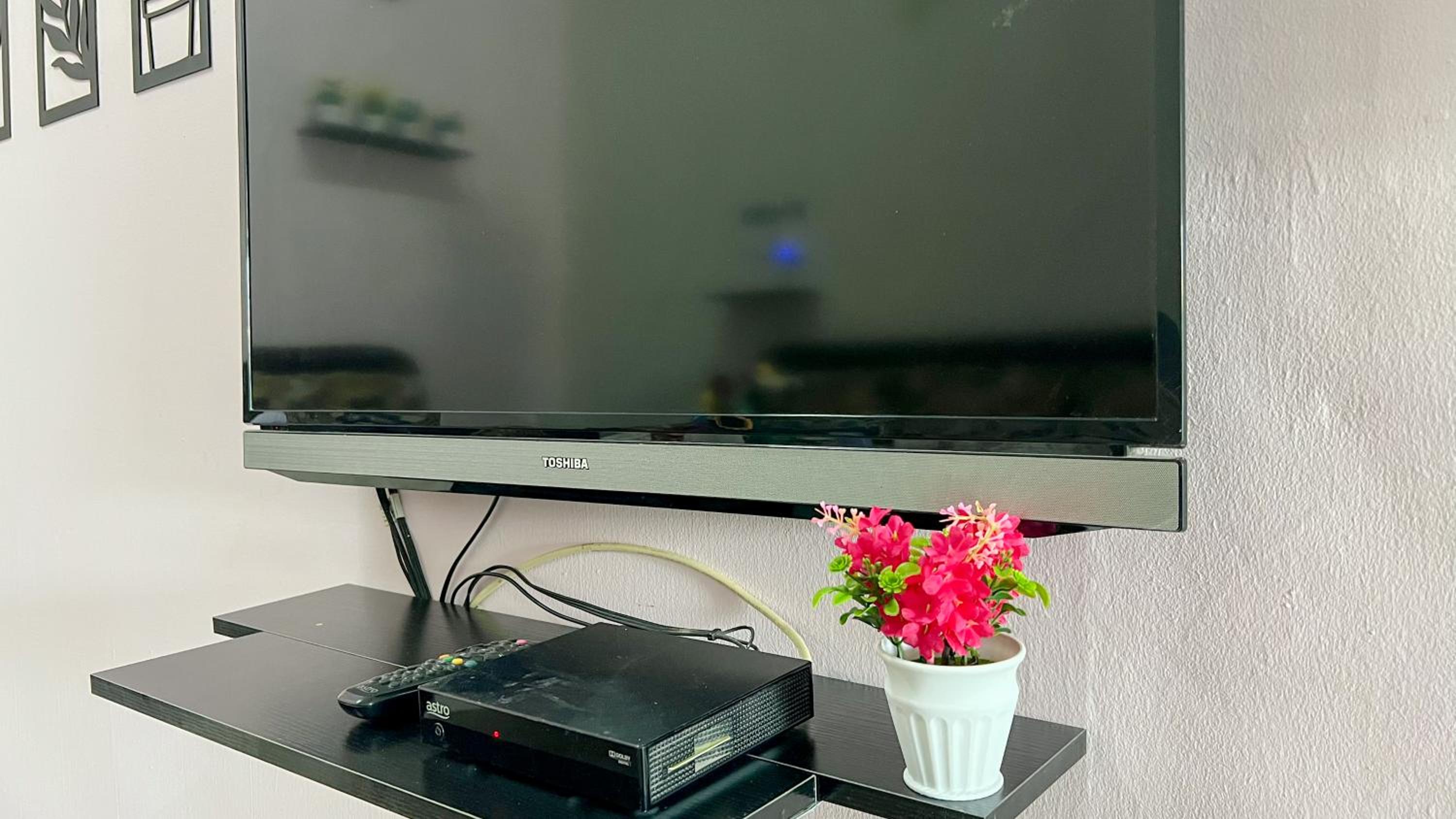 Mahkota Aman Guest House - 5pax photo 5