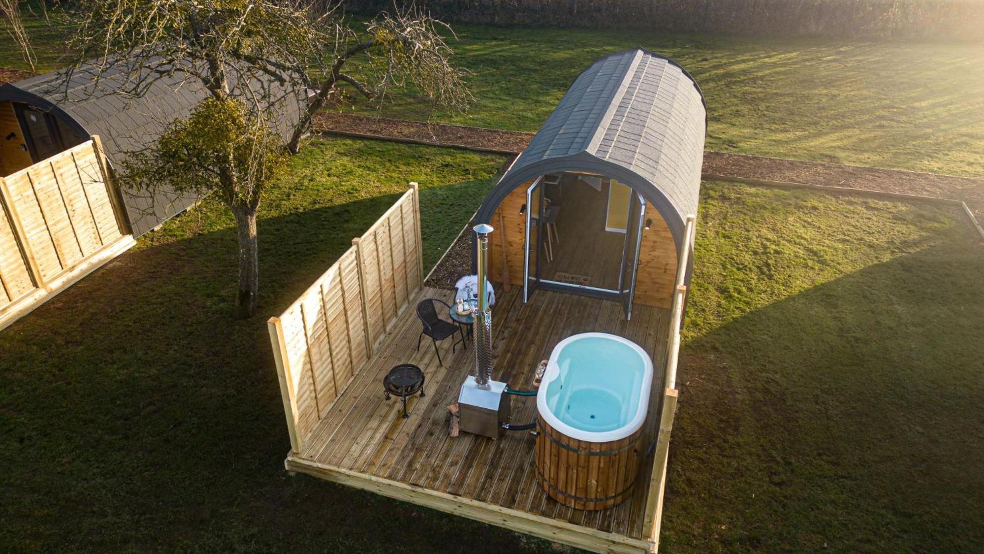 Hotel Windsor, Apple Tree Glamping, Nr Wells