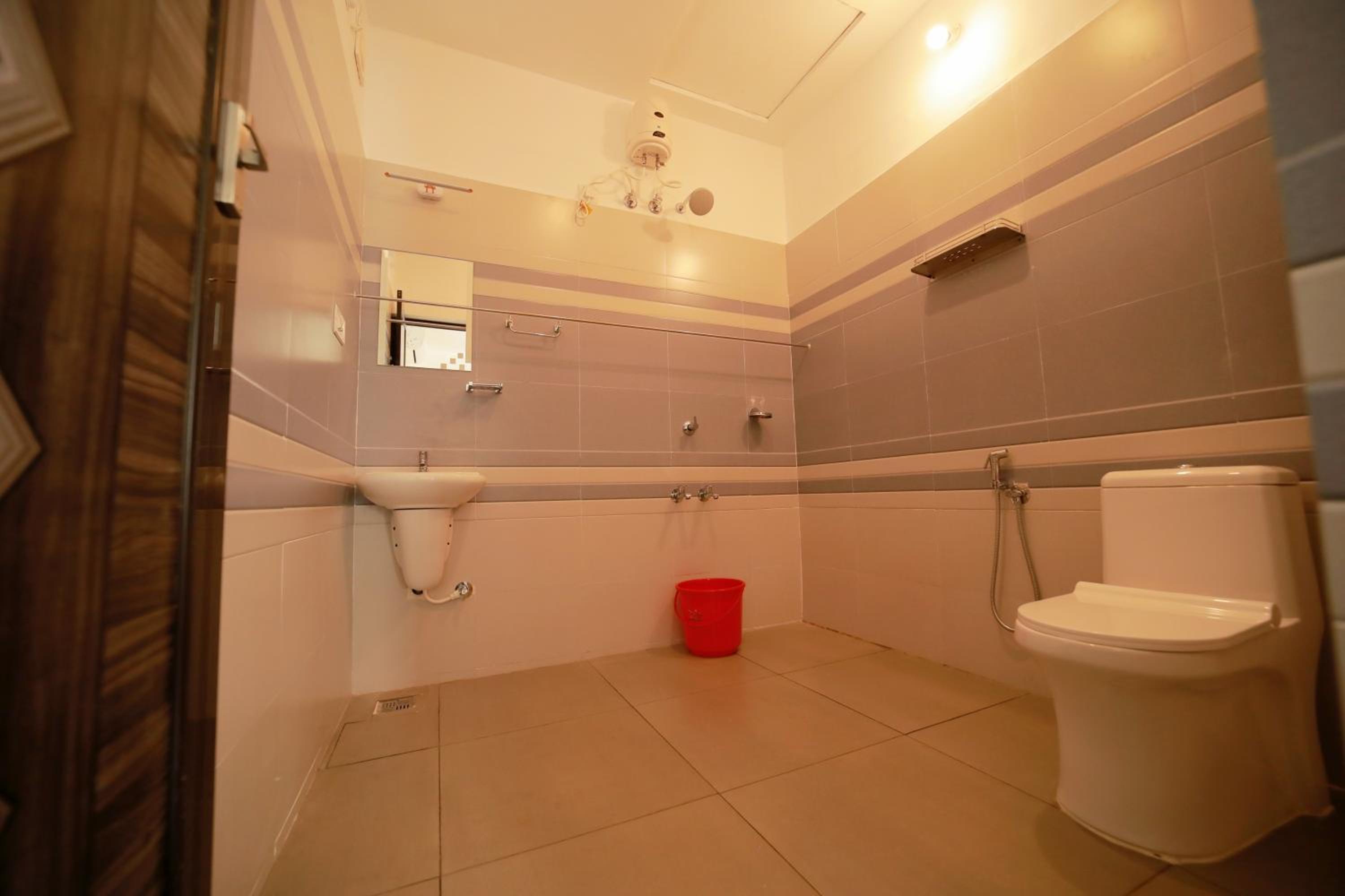 Prakruthi Residency Munroeisland