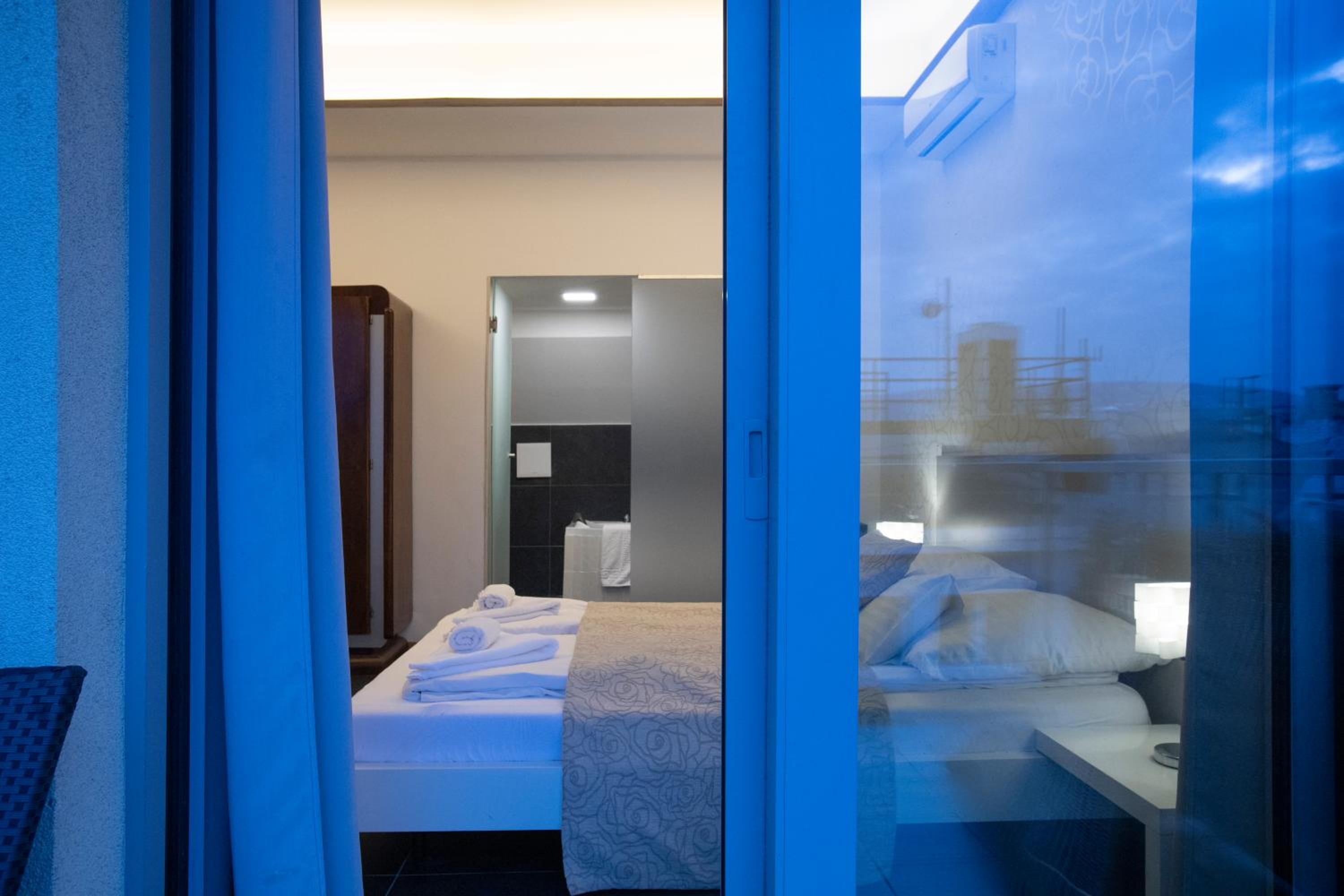 ParliamentPenthouse B&B with Rooftop Terrace