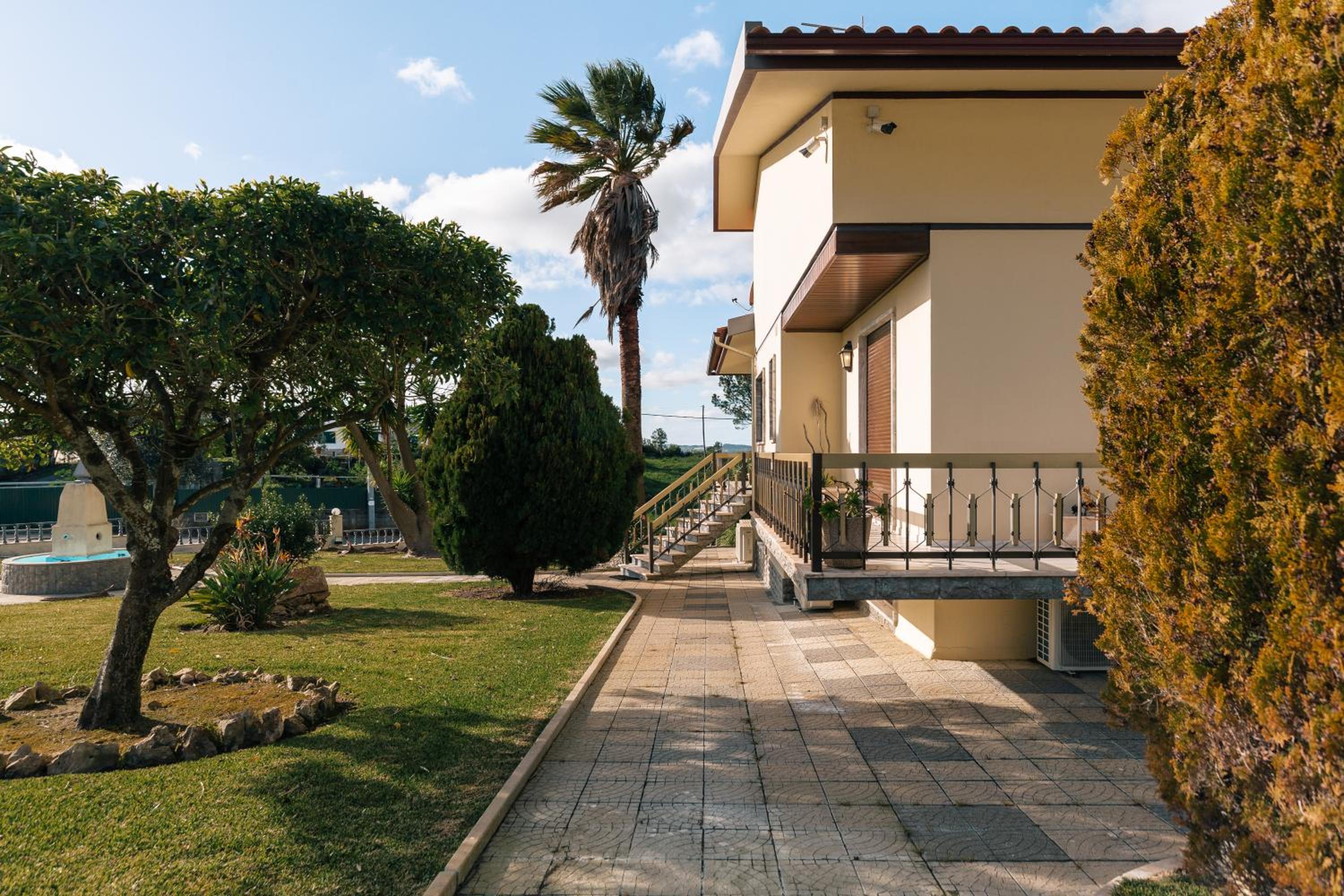 Vila da Serra