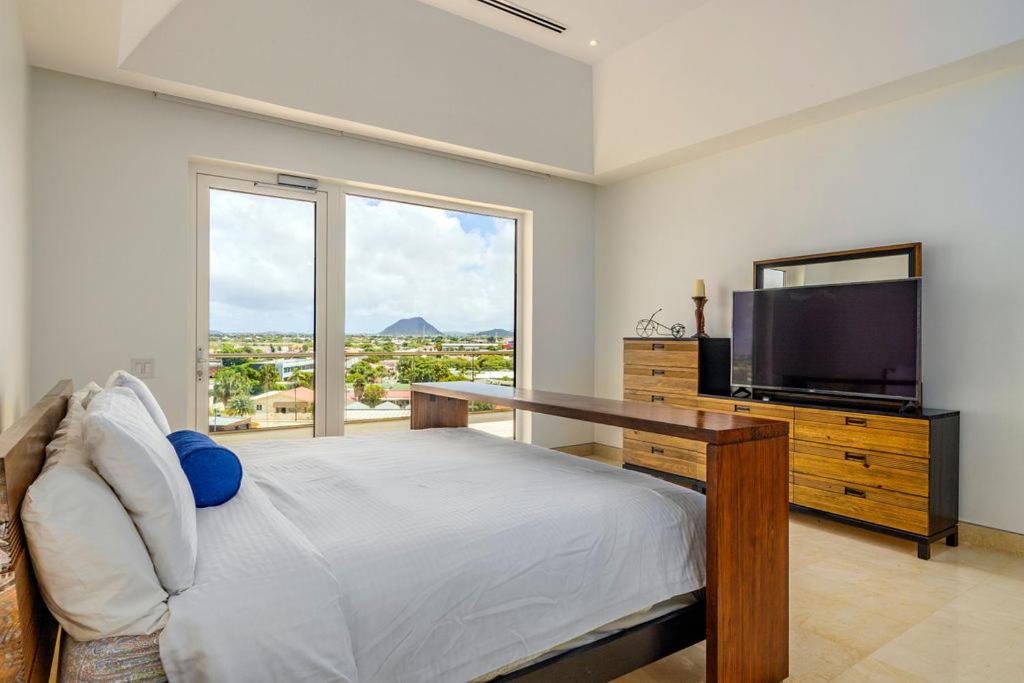 5Bph-Coral15 - Oceanfront Exclusive Penthouse With Stunning Views And Private Pool Home-Theater Included