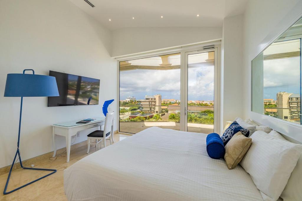5Bph-Coral15 - Oceanfront Exclusive Penthouse With Stunning Views And Private Pool Home-Theater Included