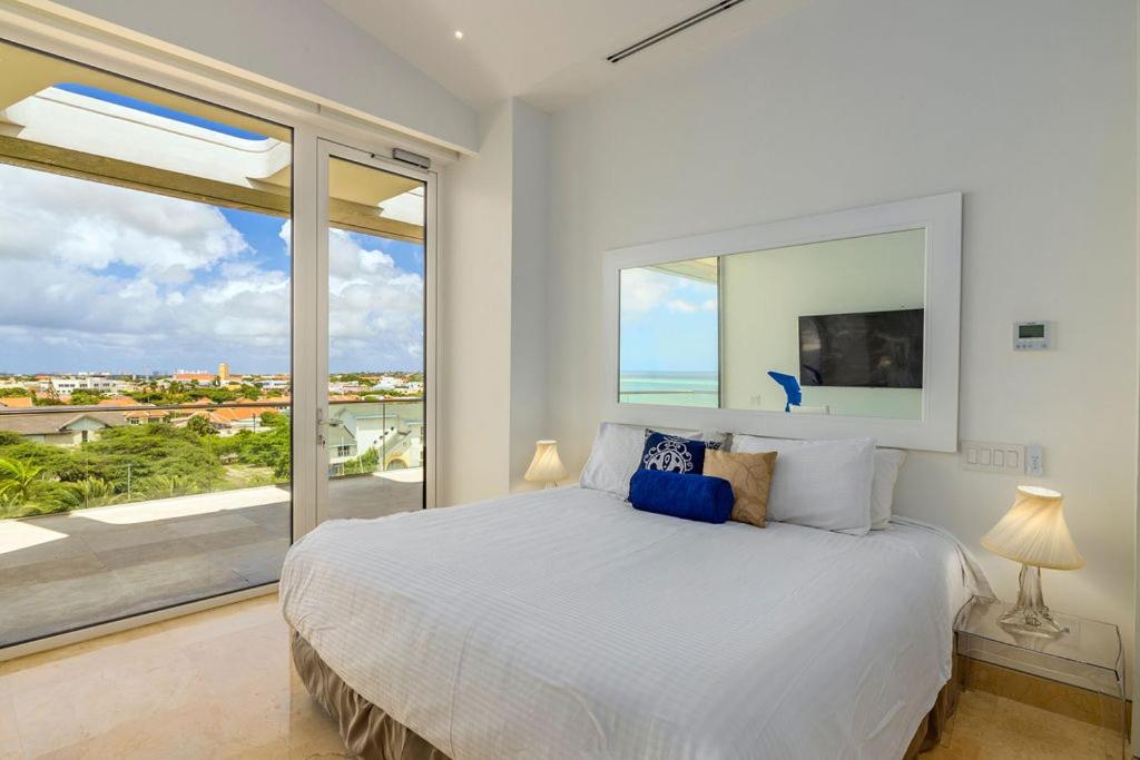 5Bph-Coral15 - Oceanfront Exclusive Penthouse With Stunning Views And Private Pool Home-Theater Included