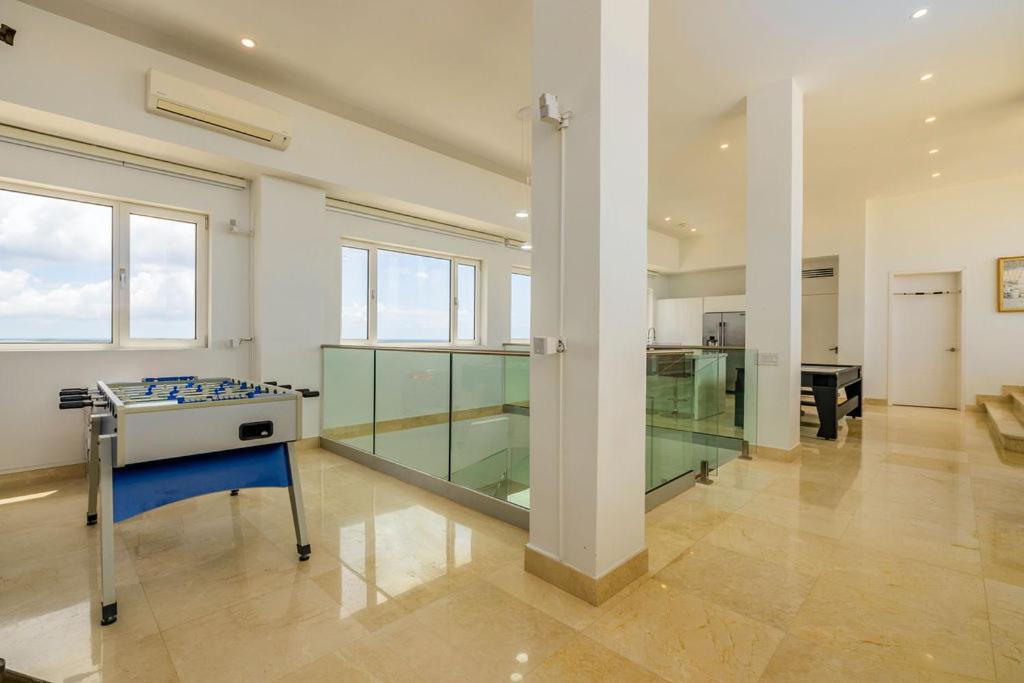 5Bph-Coral15 - Oceanfront Exclusive Penthouse With Stunning Views And Private Pool Home-Theater Included