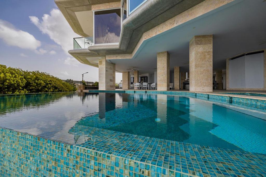 5Bph-Coral15 - Oceanfront Exclusive Penthouse With Stunning Views And Private Pool Home-Theater Included