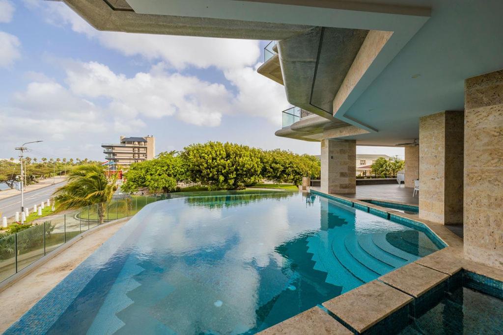 5Bph-Coral15 - Oceanfront Exclusive Penthouse With Stunning Views And Private Pool Home-Theater Included