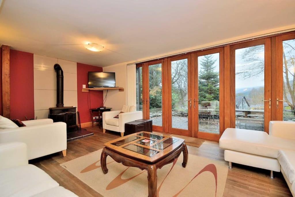Betws Y Coed Holiday Home by Guestz view 2