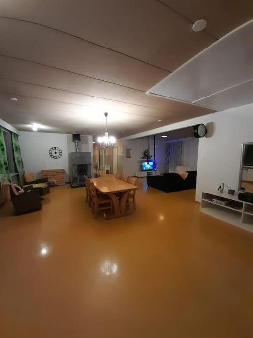 Tilava180m2 asunto view 2