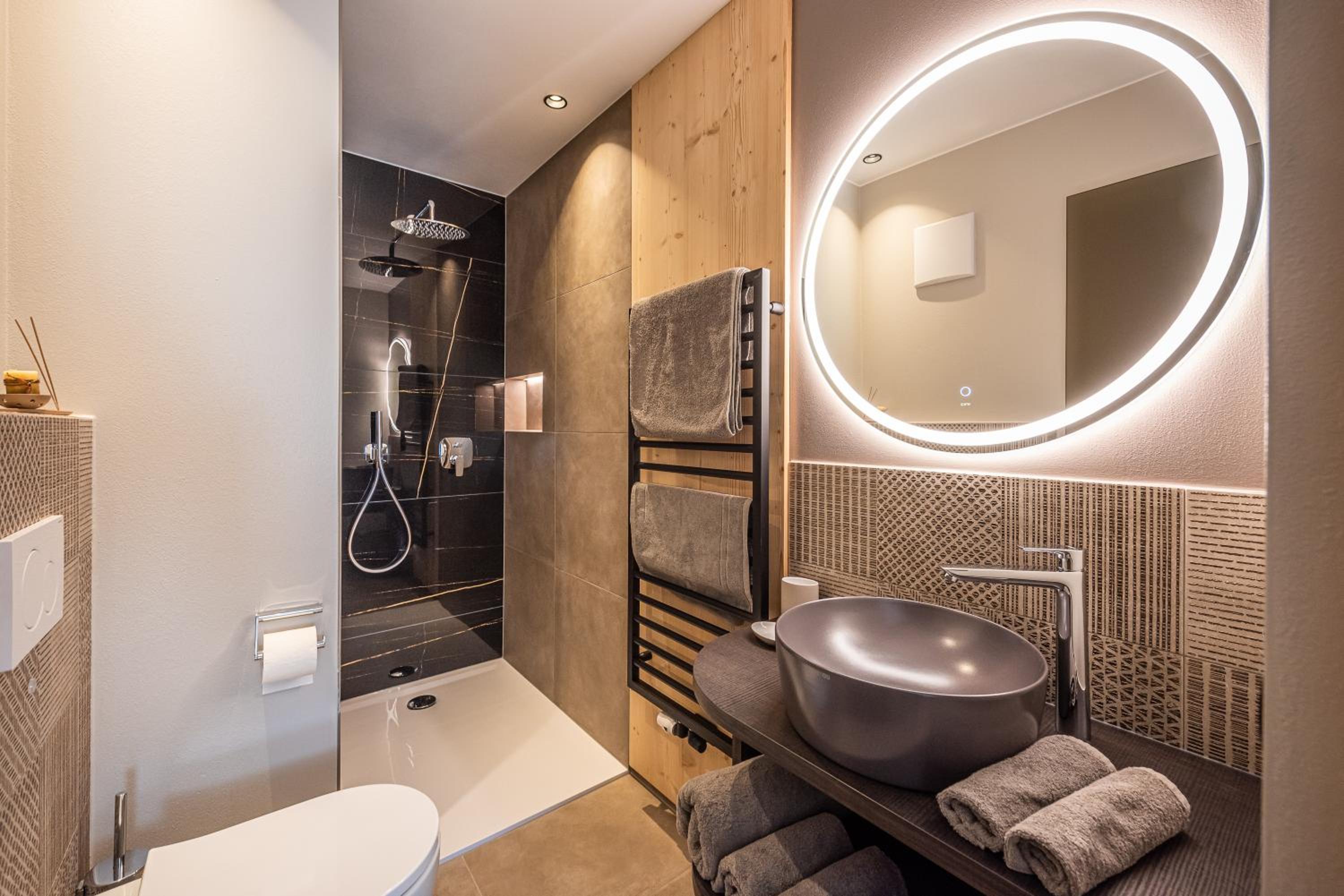 Small Luxury Apartments Lausa
