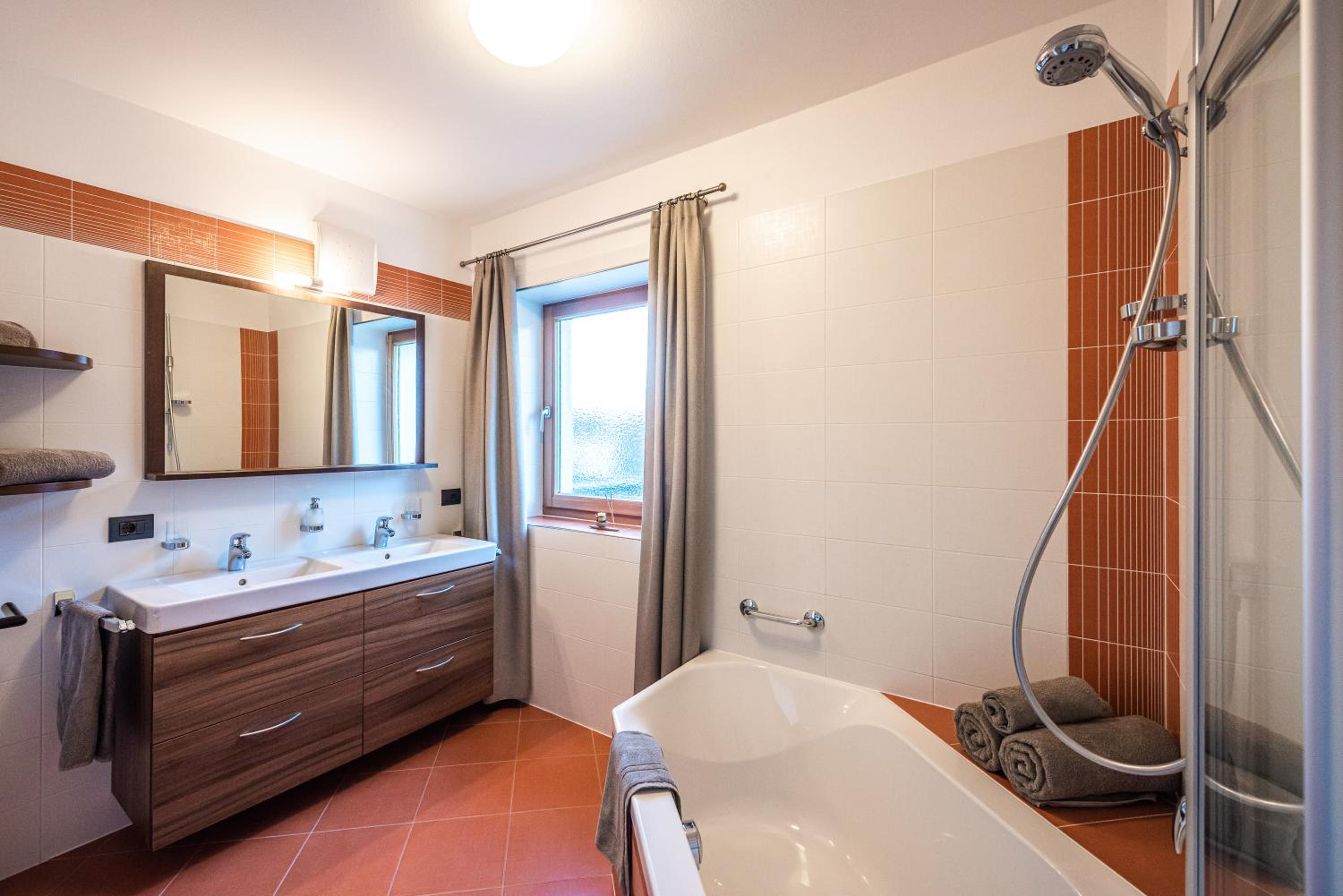 Small Luxury Apartments Lausa