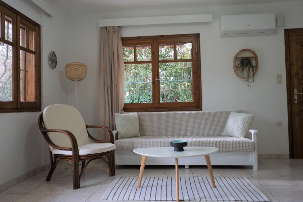 Small Theater Apartment photo 1