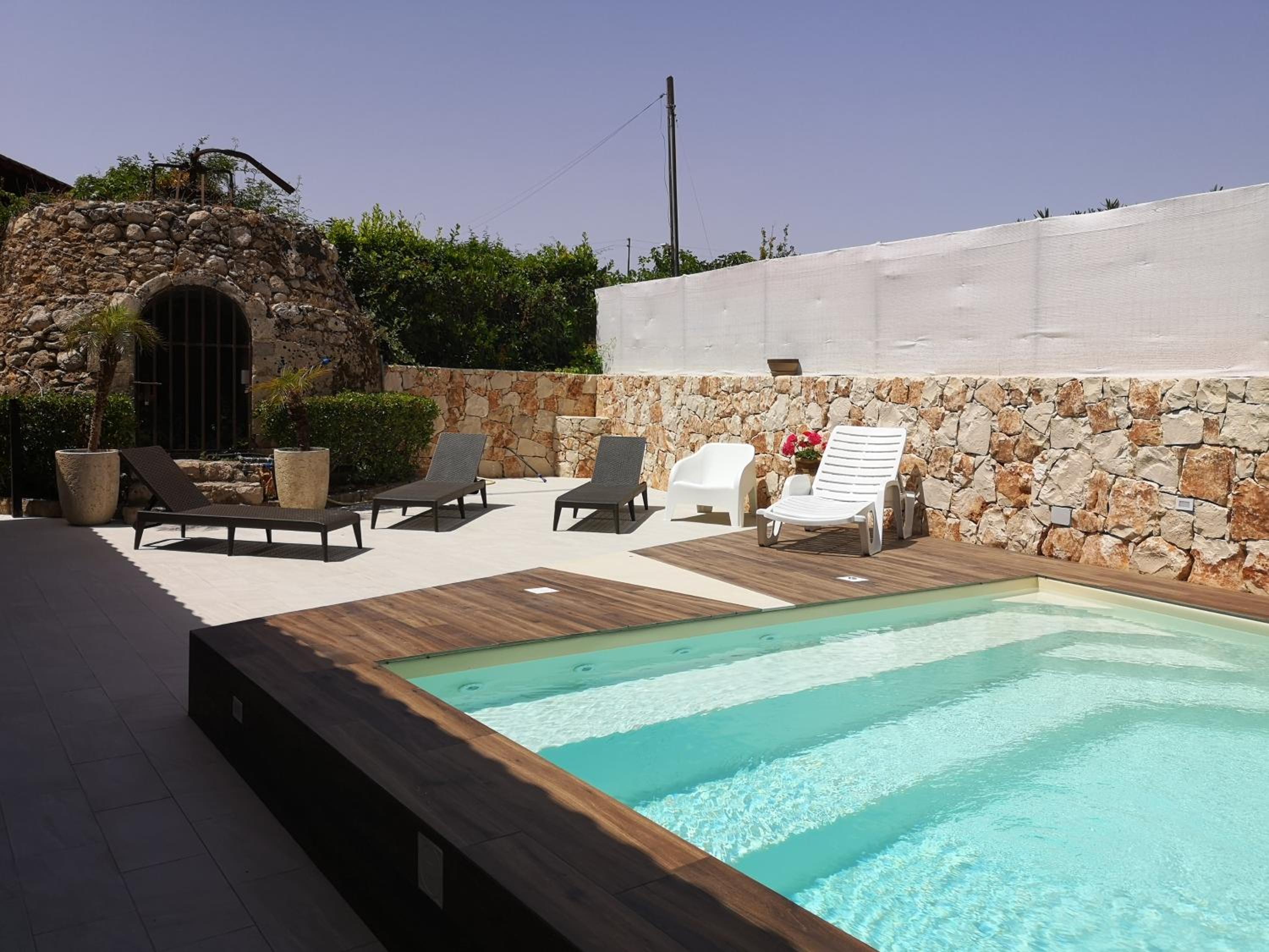 xenia garden 2 photo 2