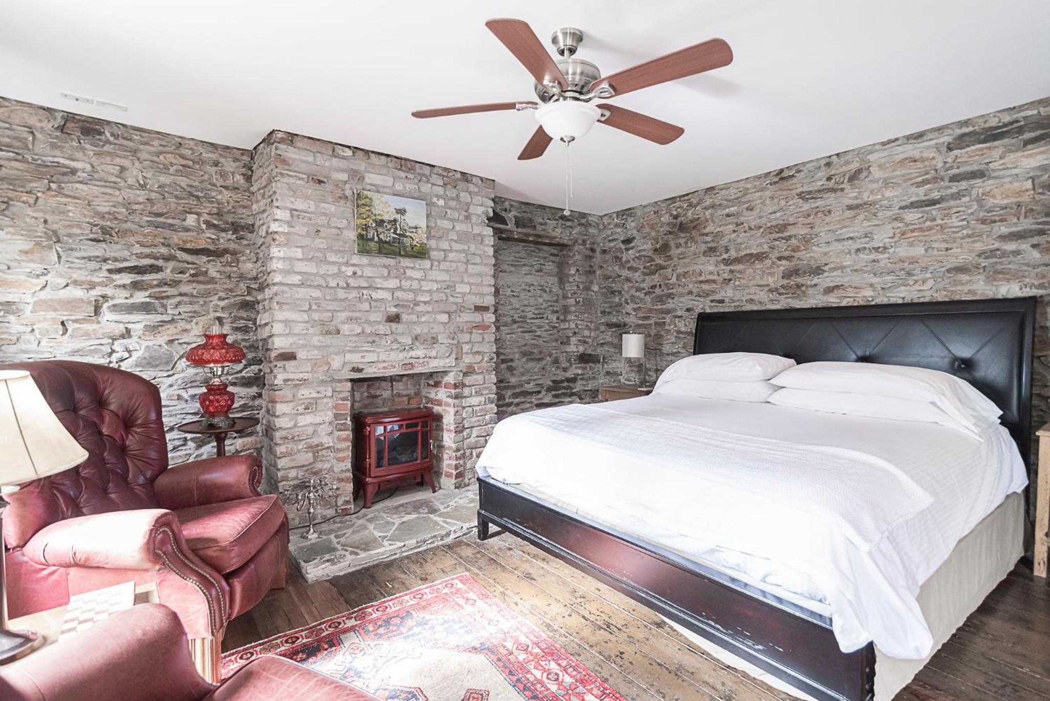 Light Horse Inn - Property Image 6